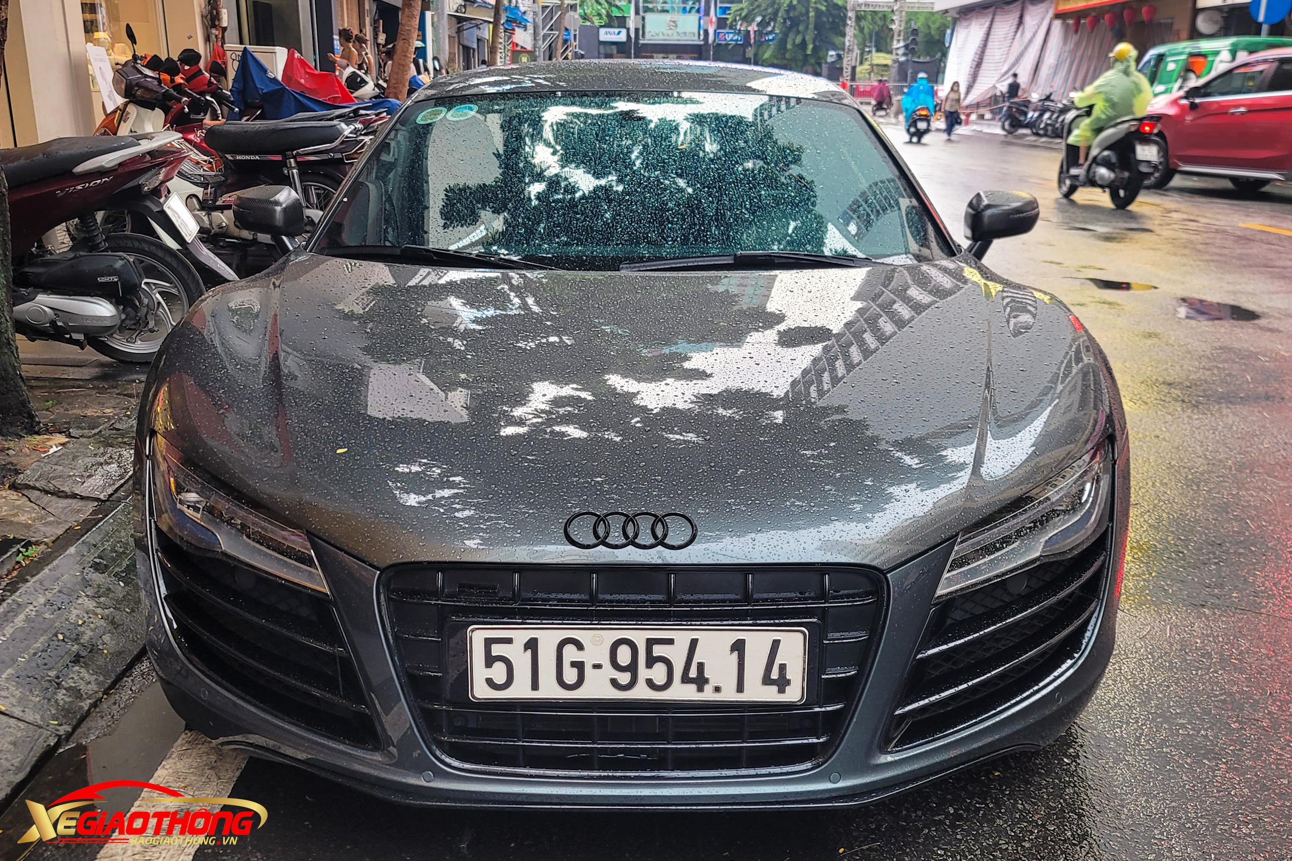 Cận cảnh siêu xe Audi R8 dùng số sàn độc nhất Việt Nam- Ảnh 10.