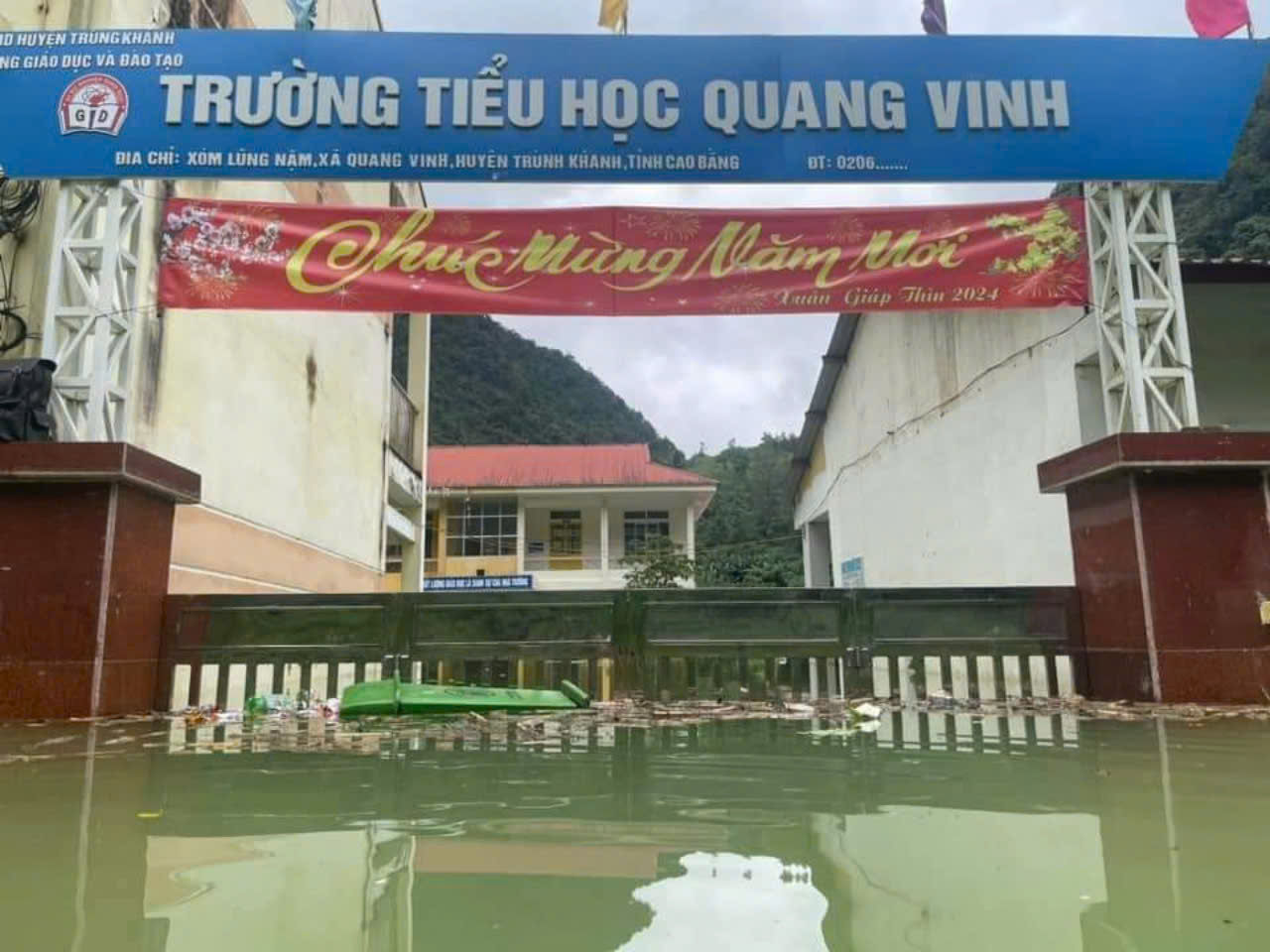 Nhiều trường học tại Cao Bằng vẫn ngập sâu trước thềm năm học mới- Ảnh 3.