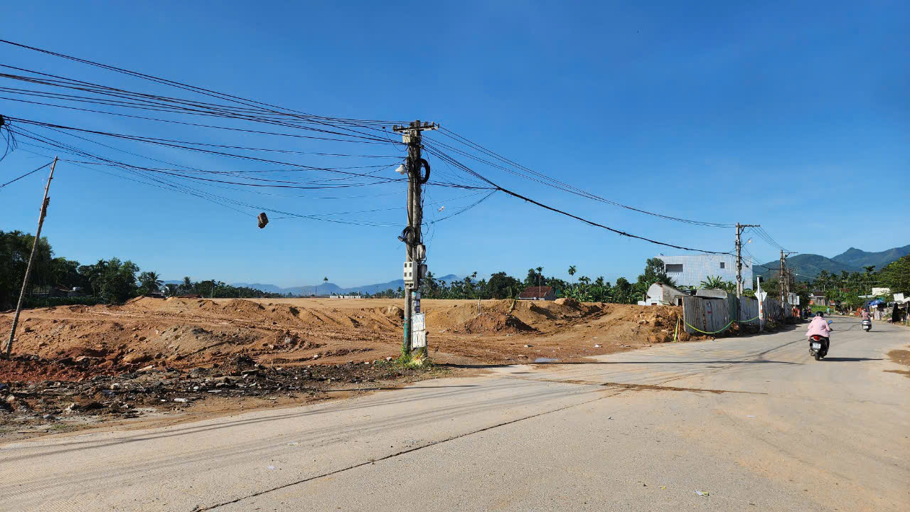 Di dời trạm viễn thông trên cao tốc Quảng Ngãi - Hoài Nhơn trong tháng 8/2024- Ảnh 2.