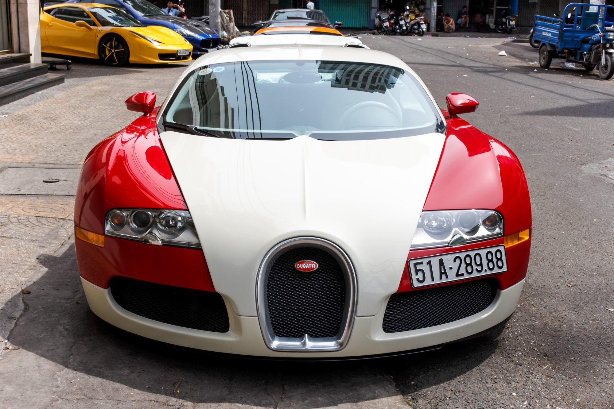 Hành trình lột xác của chiếc Bugatti Veyron độc nhất Việt Nam, giá không dưới 50 tỷ đồng- Ảnh 3. Hành trình lột xác của chiếc Bugatti Veyron độc nhất Việt Nam, giá không dưới 50 tỷ đồng- Ảnh 3.