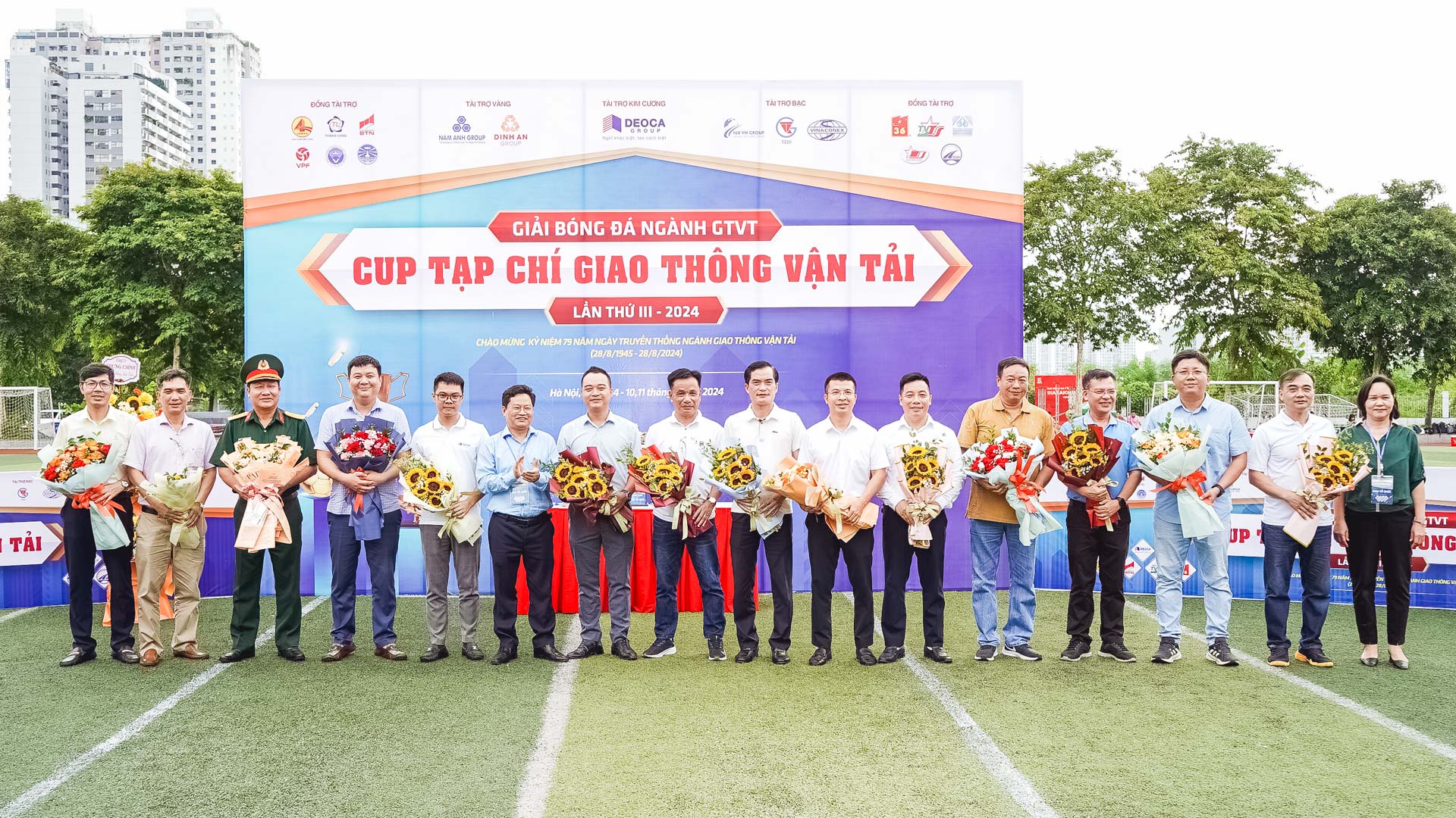 16 đội tranh tài tại Giải bóng đá ngành GTVT năm 2024- Ảnh 2.