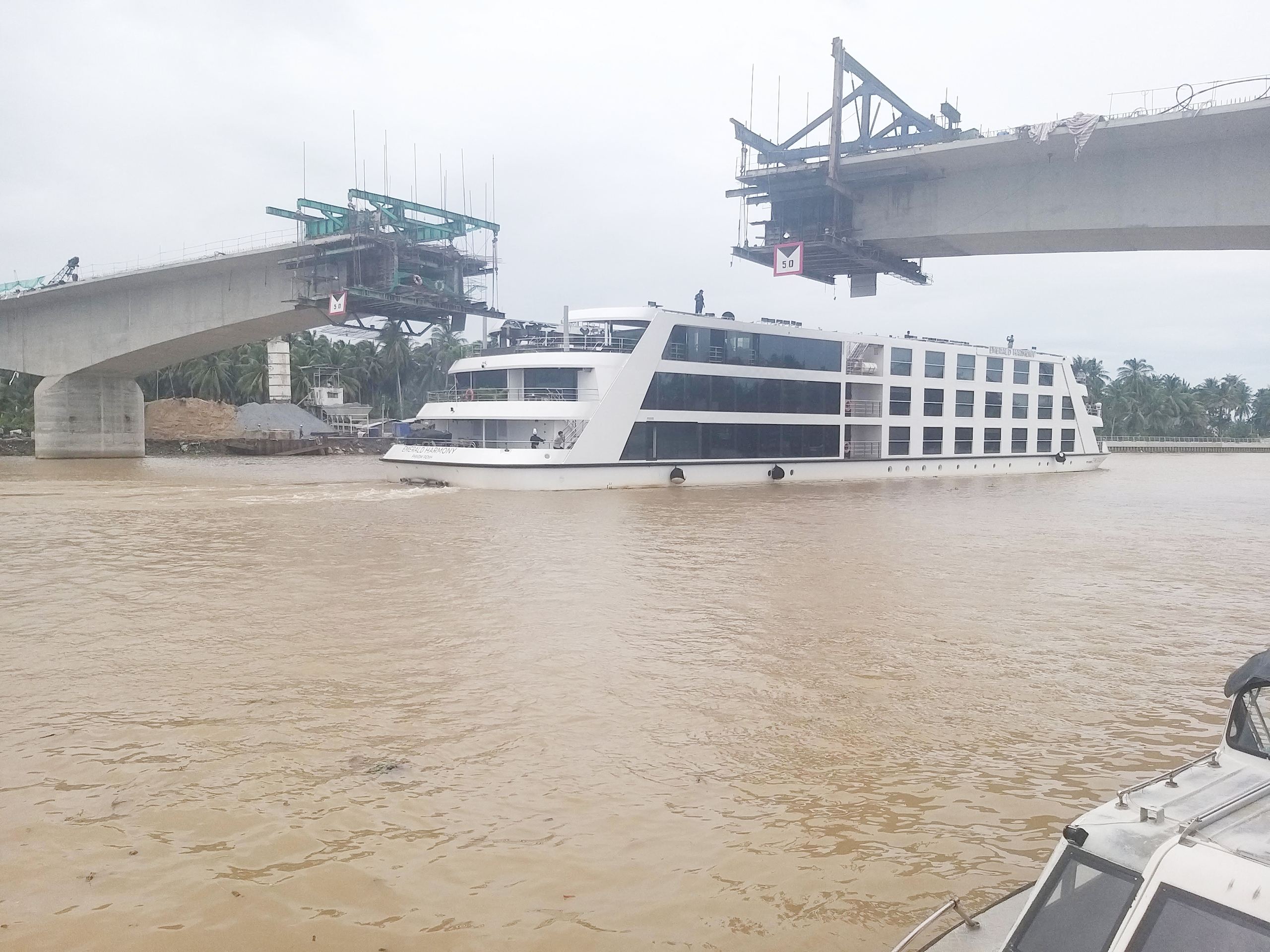 Tiền Giang: Cuối tháng 9 hợp long cầu bắc qua kênh Chợ Gạo- Ảnh 1.