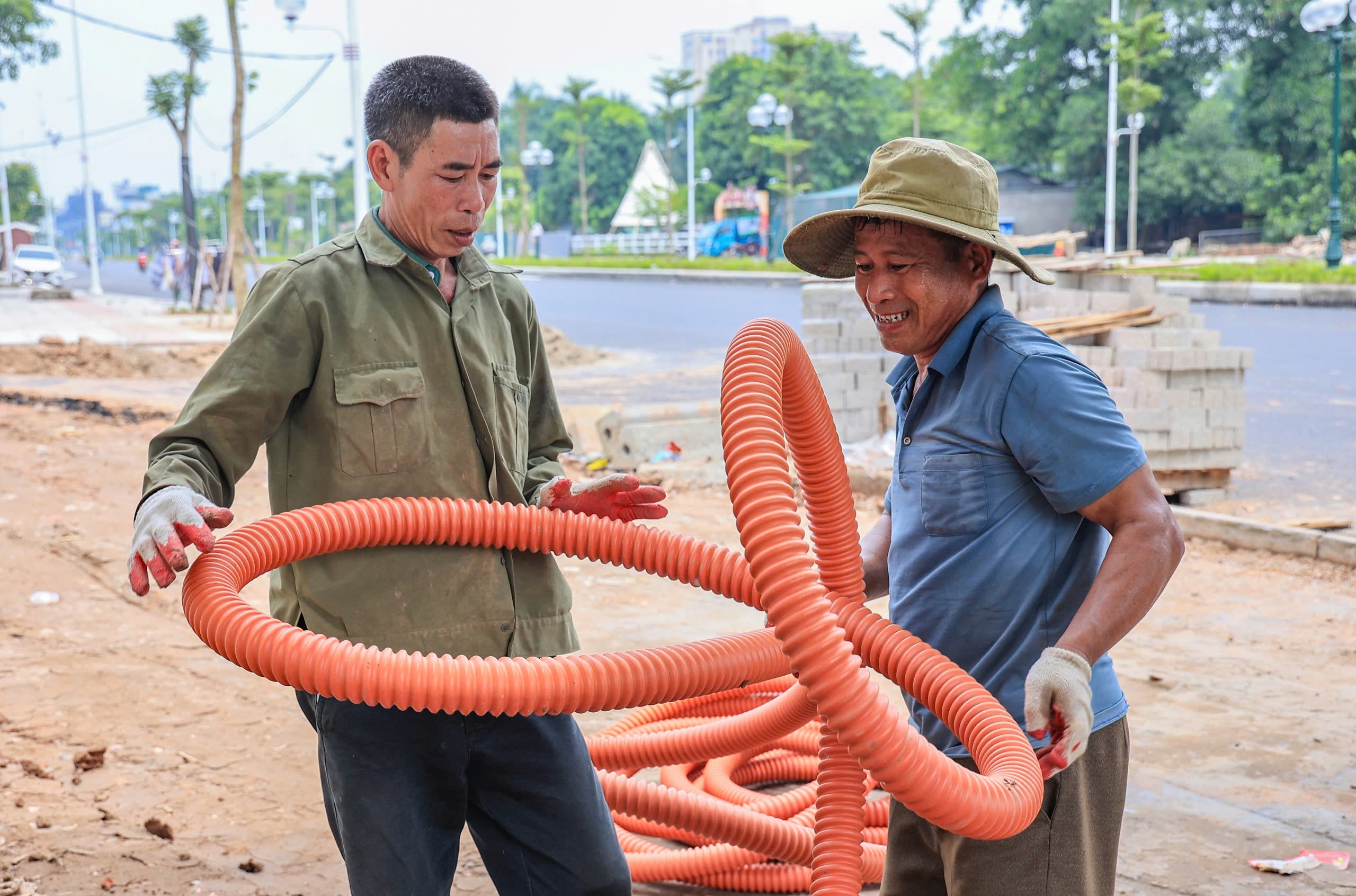 Toàn cảnh tuyến đường 1.200 tỷ đồng ở Hà Nội sắp thông xe- Ảnh 14.