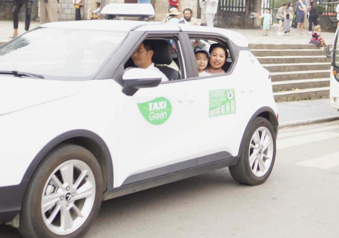 Hãng taxi Xanh đầu tiên tại Sa Pa- Ảnh 1.