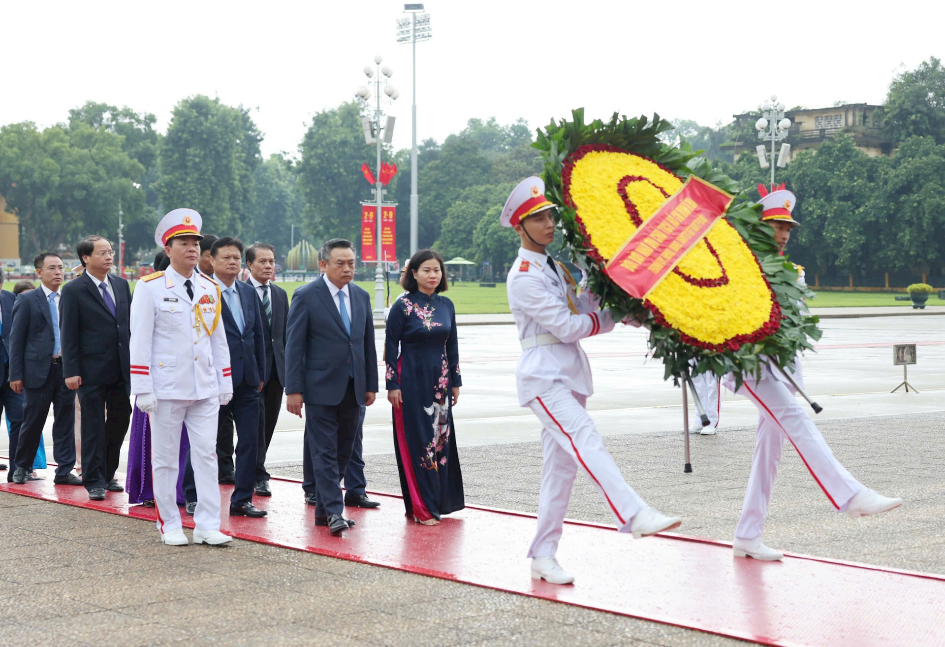 Lãnh đạo Đảng, Nhà nước vào Lăng viếng Chủ tịch Hồ Chí Minh nhân dịp Quốc khánh- Ảnh 6.