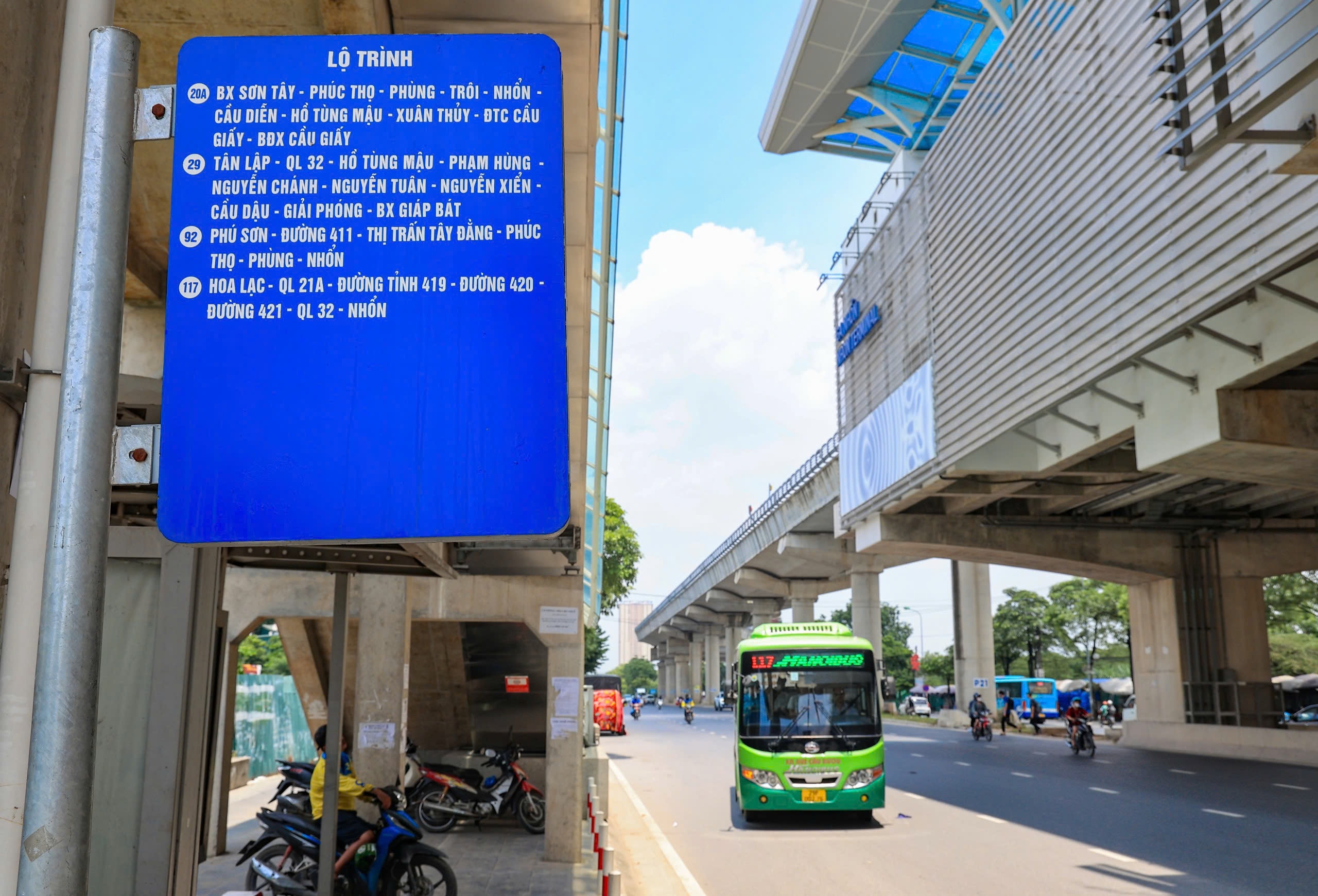 Hà Nội: 36 tuyến buýt kết nối với metro Nhổn - ga Hà Nội- Ảnh 1.