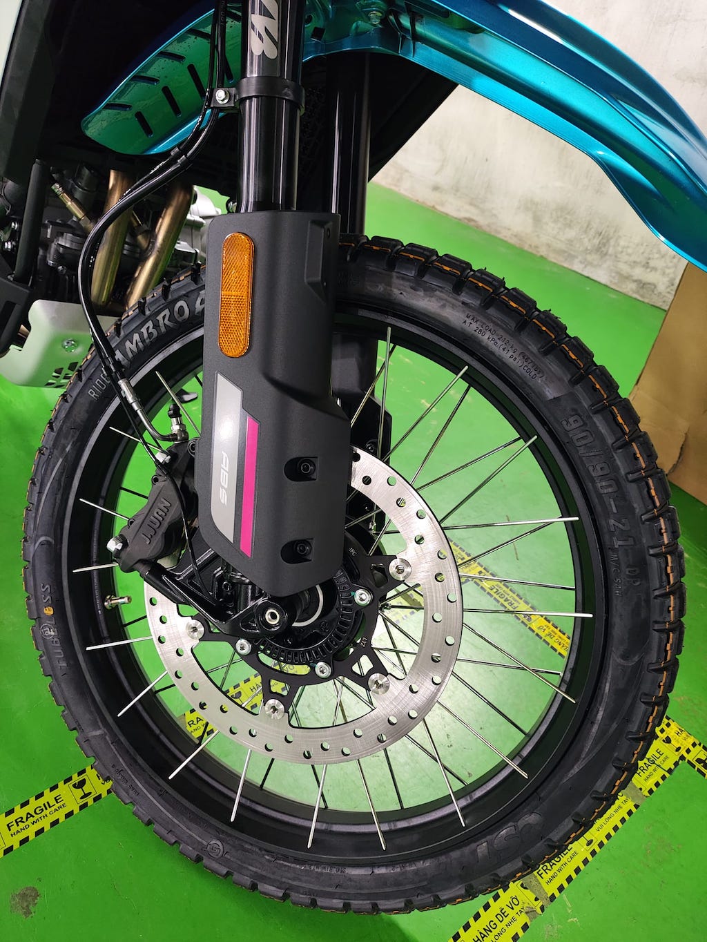 Xế phượt CFMoto 450MT mở bán tại Việt Nam, giá từ 165 triệu đồng- Ảnh 3. Xế phượt CFMoto 450MT mở bán tại Việt Nam, giá từ 165 triệu đồng- Ảnh 3.