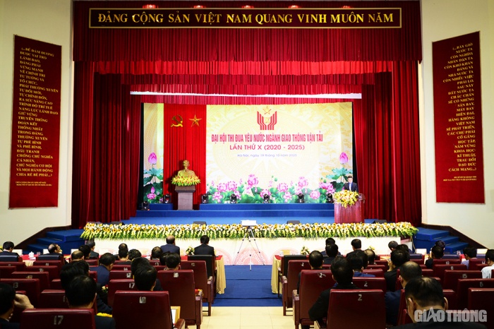 Hướng tới Đại hội Thi đua yêu nước ngành GTVT lần thứ XI- Ảnh 1. Hướng tới Đại hội Thi đua yêu nước ngành GTVT lần thứ XI- Ảnh 1.