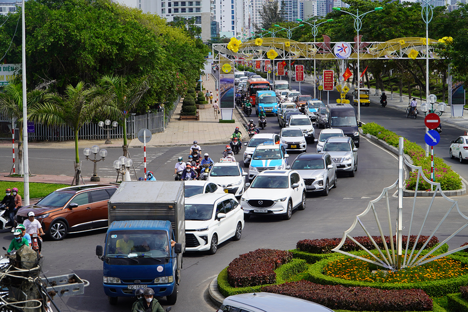 Nha Trang sẽ xây đường hầm và bãi đỗ xe ngầm ở bờ biển- Ảnh 2.