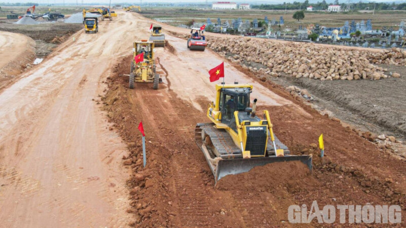 Hướng tới Đại hội Thi đua yêu nước ngành GTVT lần thứ XI- Ảnh 2. Hướng tới Đại hội Thi đua yêu nước ngành GTVT lần thứ XI- Ảnh 2.