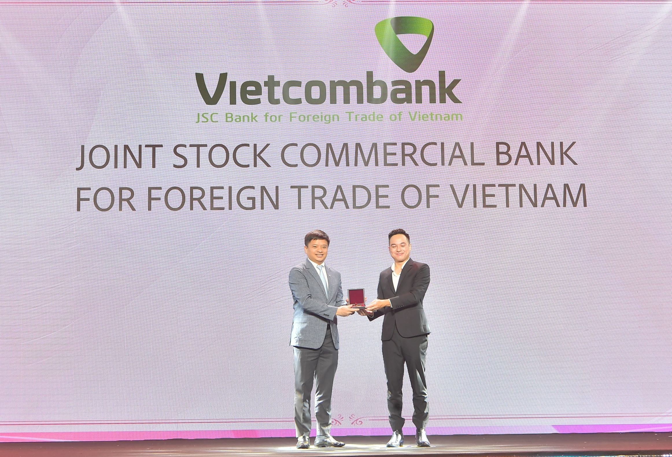 HR ASIA vinh danh Vietcombank là “Nơi làm việc tốt nhất châu Á” năm 2024- Ảnh 3.