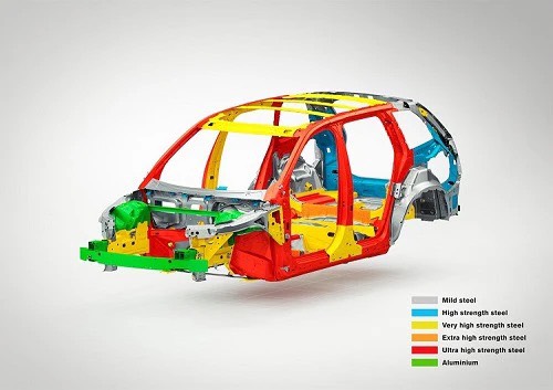 Volvo XC90 bẹp dúm sau tai nạn, điều gì giúp tài xế vẫn an toàn?- Ảnh 2.