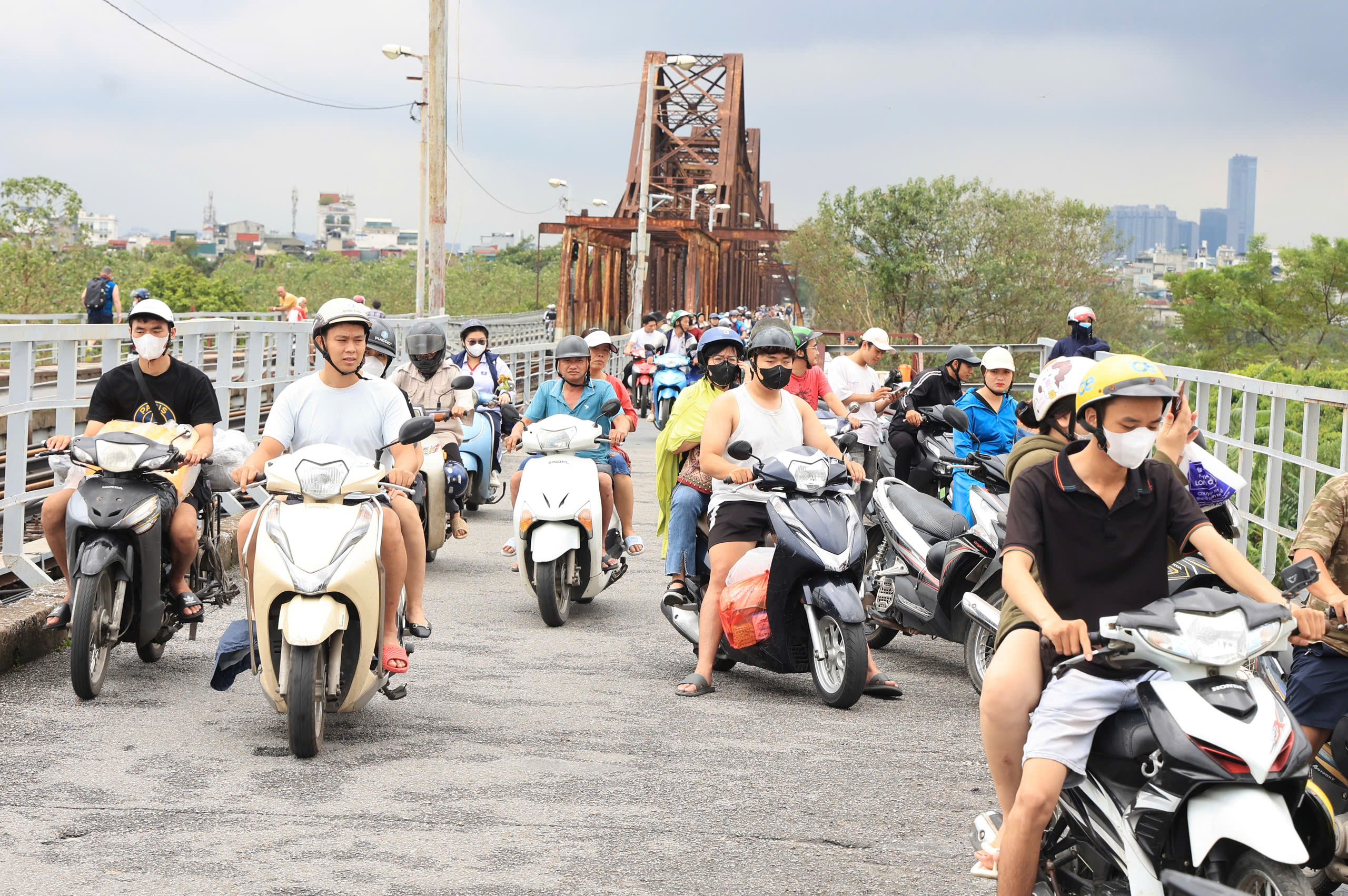 Toàn cảnh cầu Chương Dương, Long Biên ngày nước sông Hồng dâng cao- Ảnh 10.