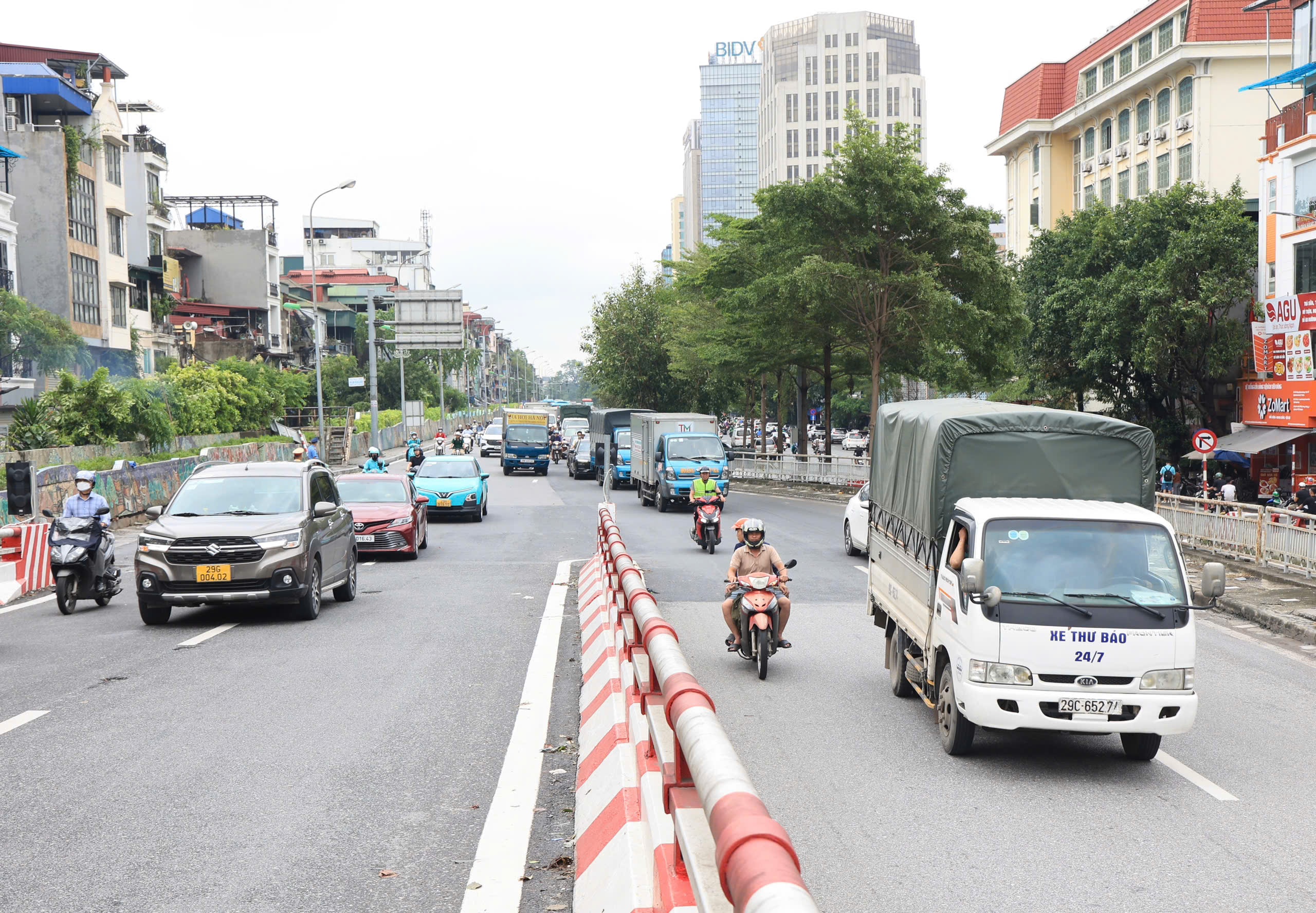 Toàn cảnh cầu Chương Dương, Long Biên ngày nước sông Hồng dâng cao- Ảnh 9.