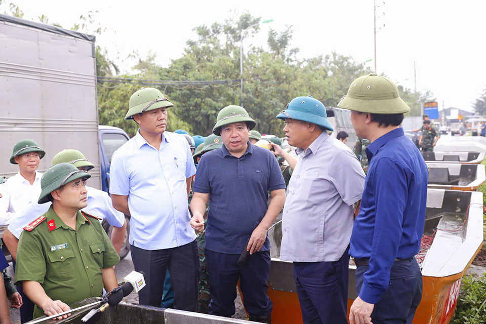 Chủ tịch Hà Nội: Cắt điện, nước cần thông báo rõ, tránh gây hoang mang- Ảnh 1.