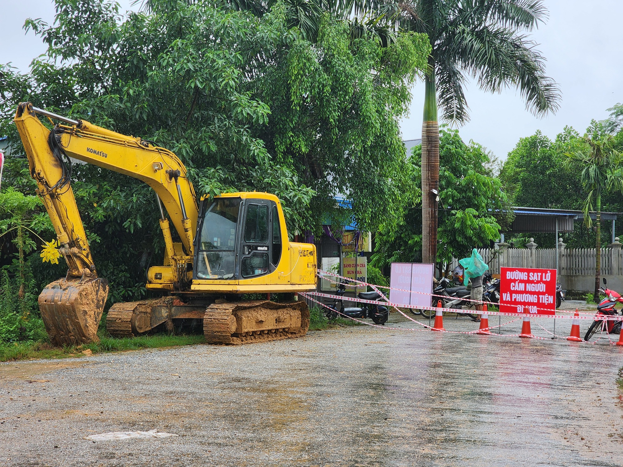 Tuyên Quang: Người dân đắp đê, chạy lợn trong đêm- Ảnh 12.