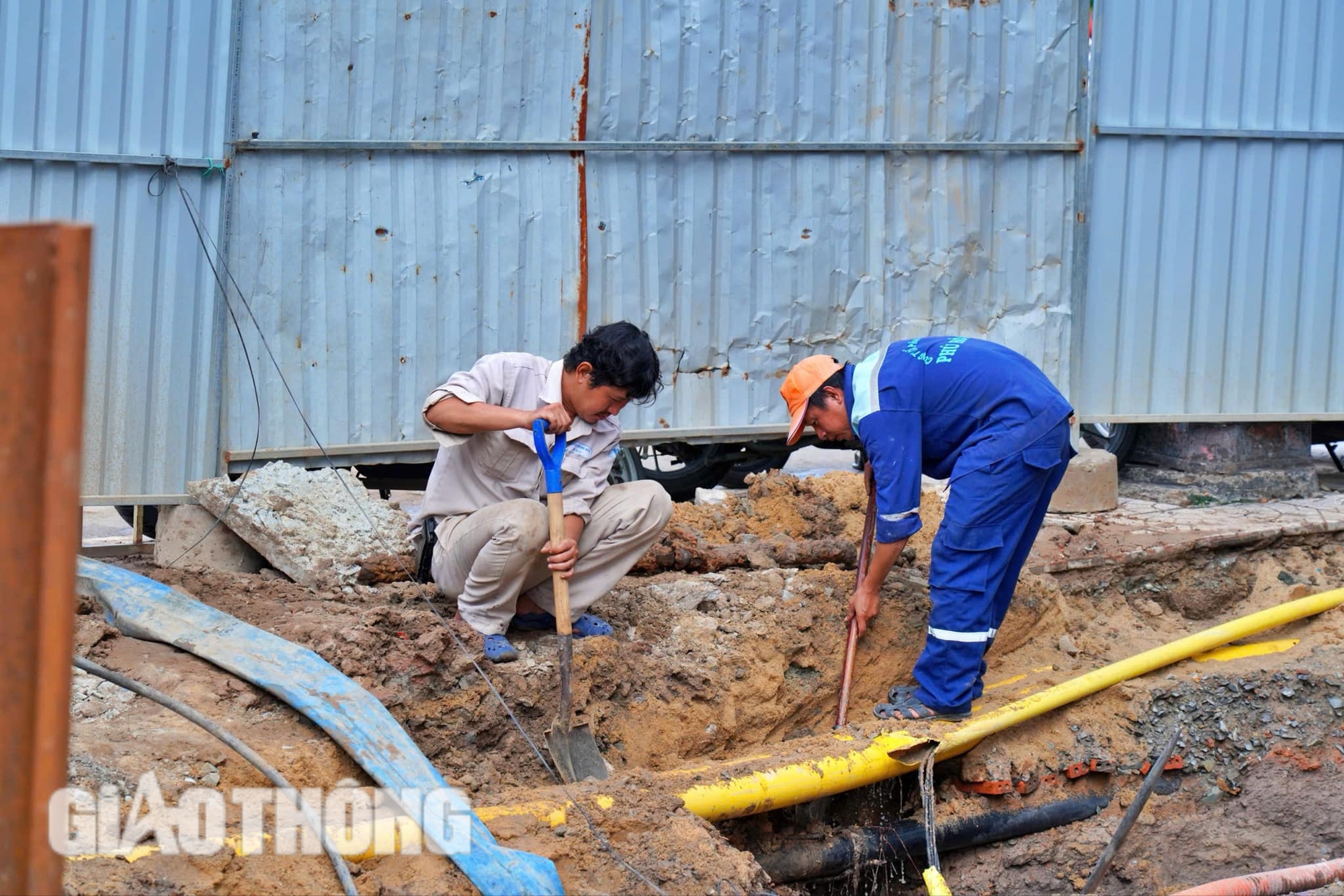 Metro số 2 gặp khó vì giải phóng mặt bằng, hạ tầng kỹ thuật- Ảnh 3.