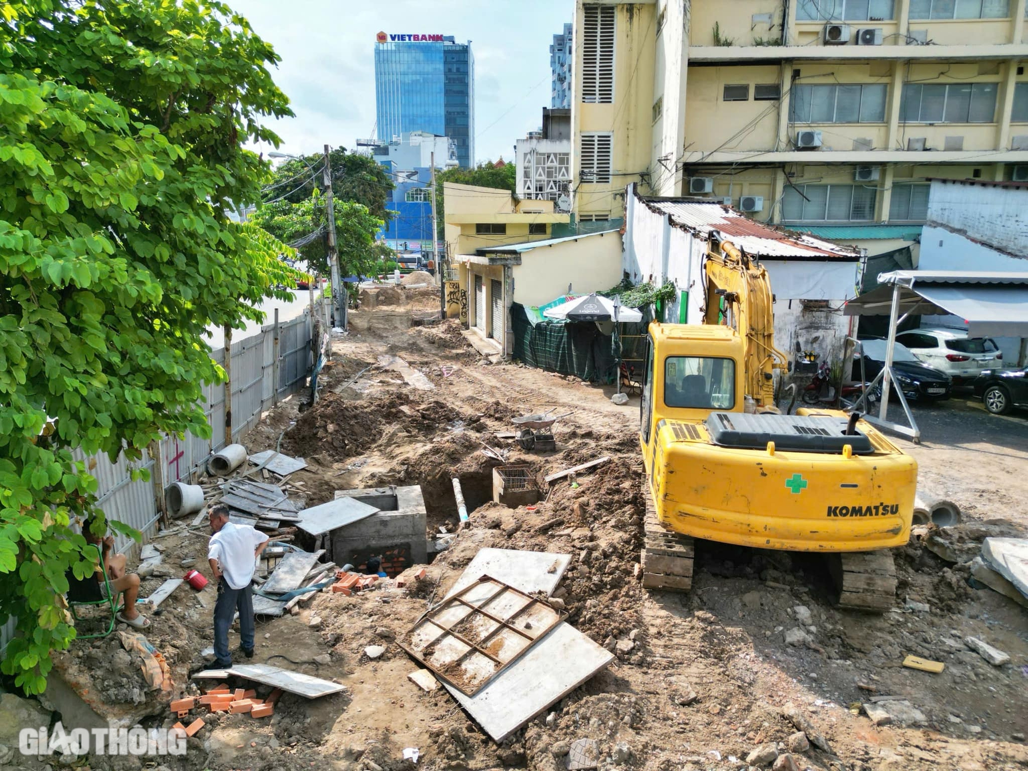 Metro số 2 gặp khó vì giải phóng mặt bằng, hạ tầng kỹ thuật- Ảnh 4.