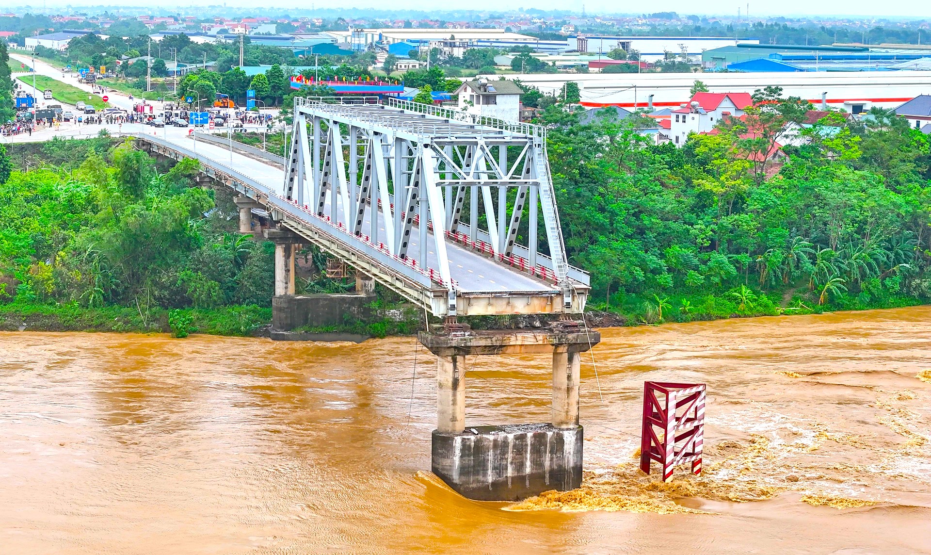 Chuyên gia nói gì về sập cầu Phong Châu?- Ảnh 1.