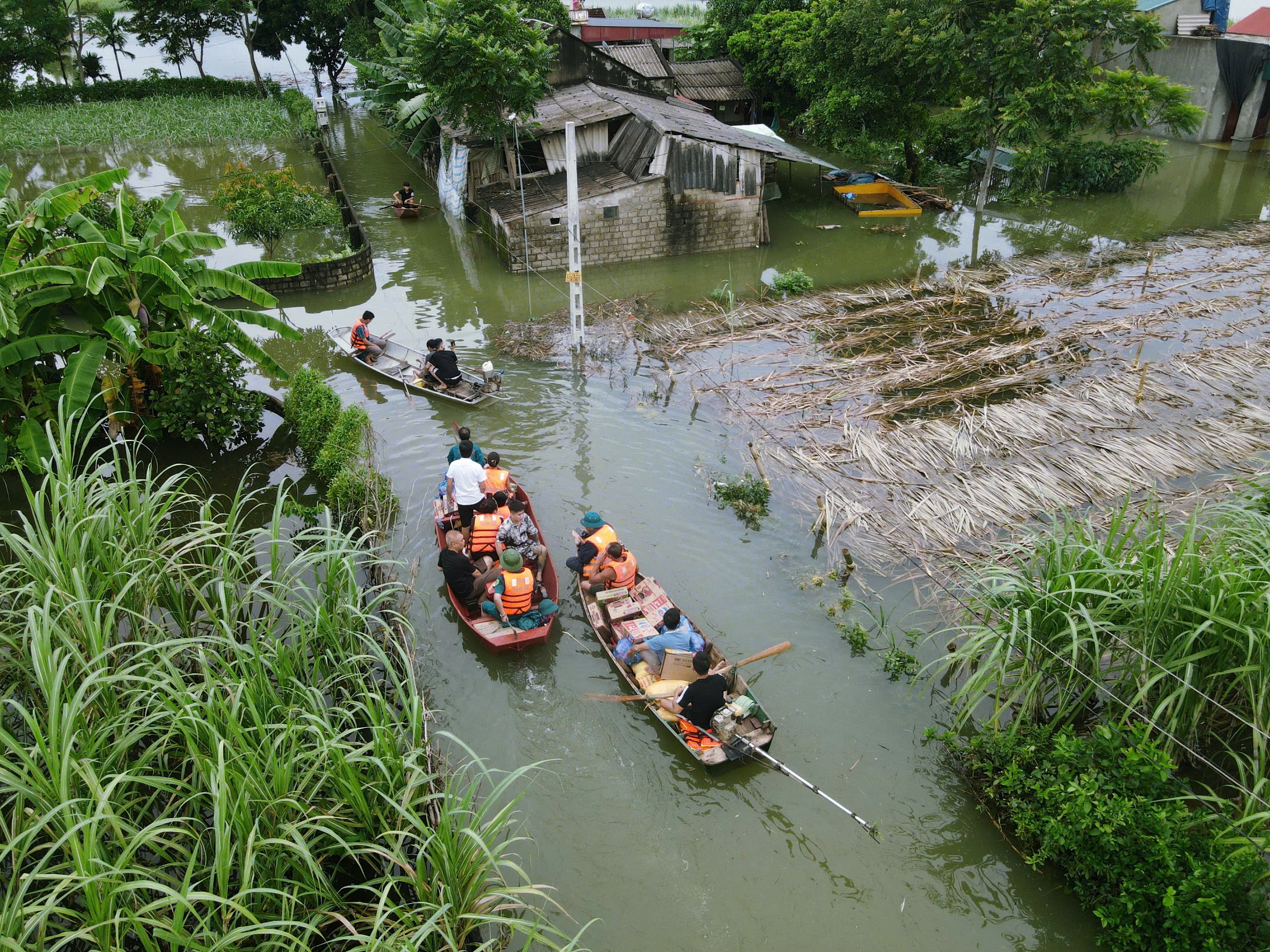 Lũ trên sông Bưởi dâng cao, hơn 200 nhà dân ở Thanh Hóa bị ngập- Ảnh 7.