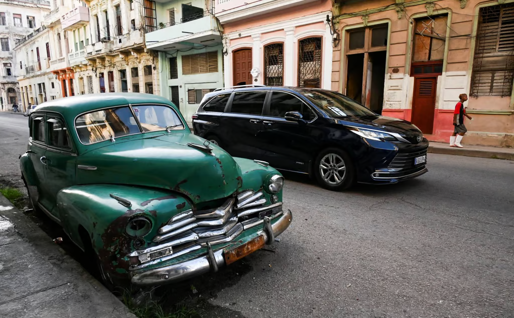 Cảnh tượng khác lạ trên đường phố Cuba- Ảnh 2.