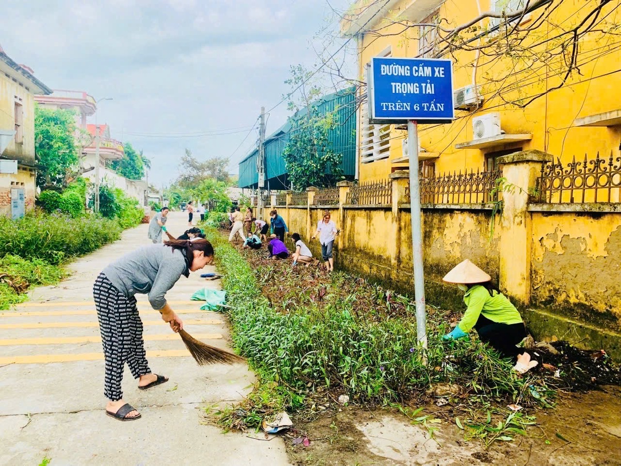 Hải Dương khôi phục dần hoạt động bến đò, bến khách ngang sông- Ảnh 2.