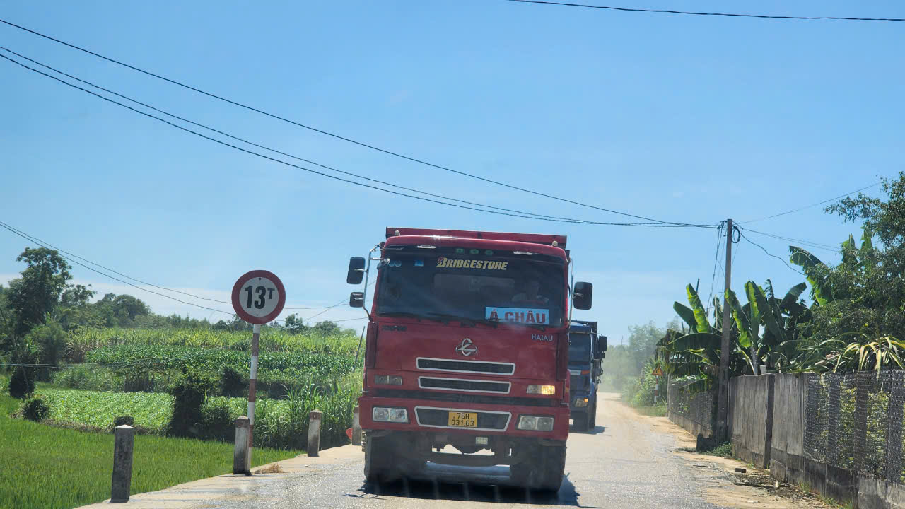 Chủ doanh nghiệp, tài xế hiến kế chống xe quá tải, quá tốc độ- Ảnh 2.