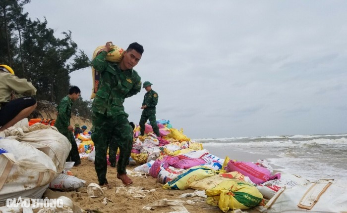 Thừa Thiên Huế: Rà soát các kịch bản ứng phó thiên tai, triển khai ứng phó bão lũ- Ảnh 1.