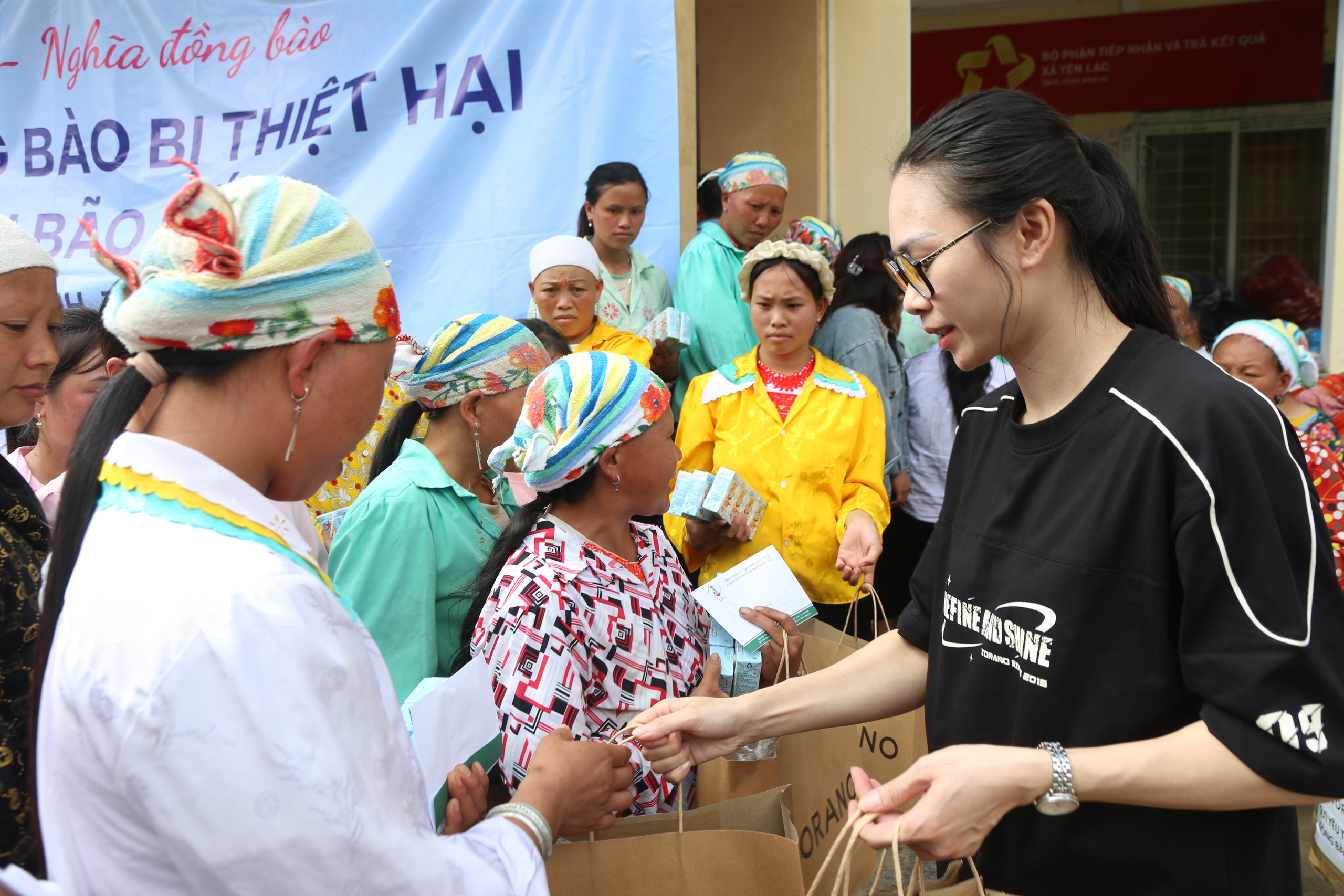 Báo Giao thông và CC1 trao tiền xây nhà, trao quà cho người dân bị lũ quét ở Cao Bằng- Ảnh 12.