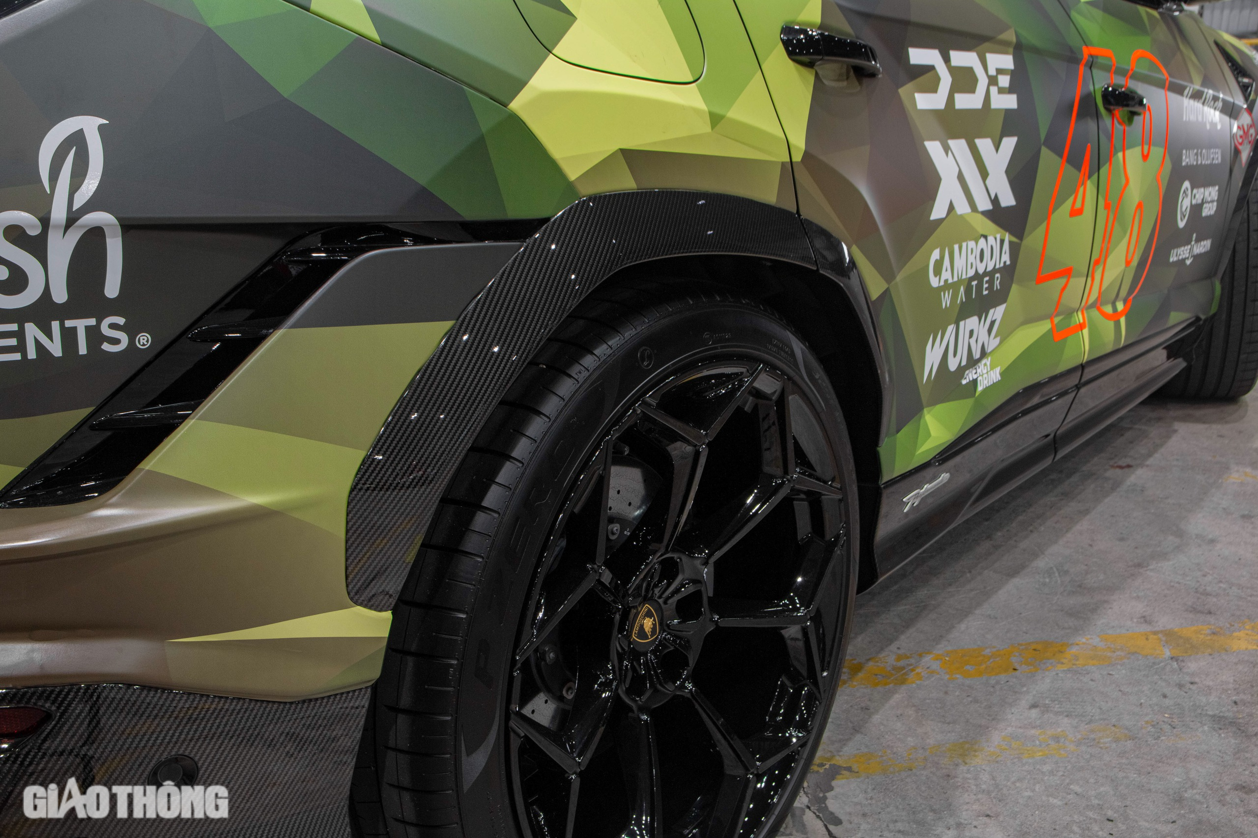 Cận cảnh chiếc Lamborghini Urus hàng hiếm tham dự Gumball 3000- Ảnh 5.