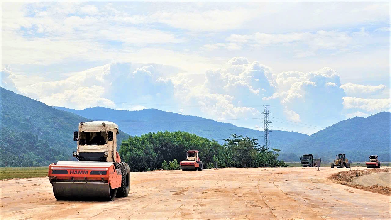 Trắng đêm thi công, bứt tốc tiến độ cao tốc Chí Thạnh - Vân Phong- Ảnh 6.