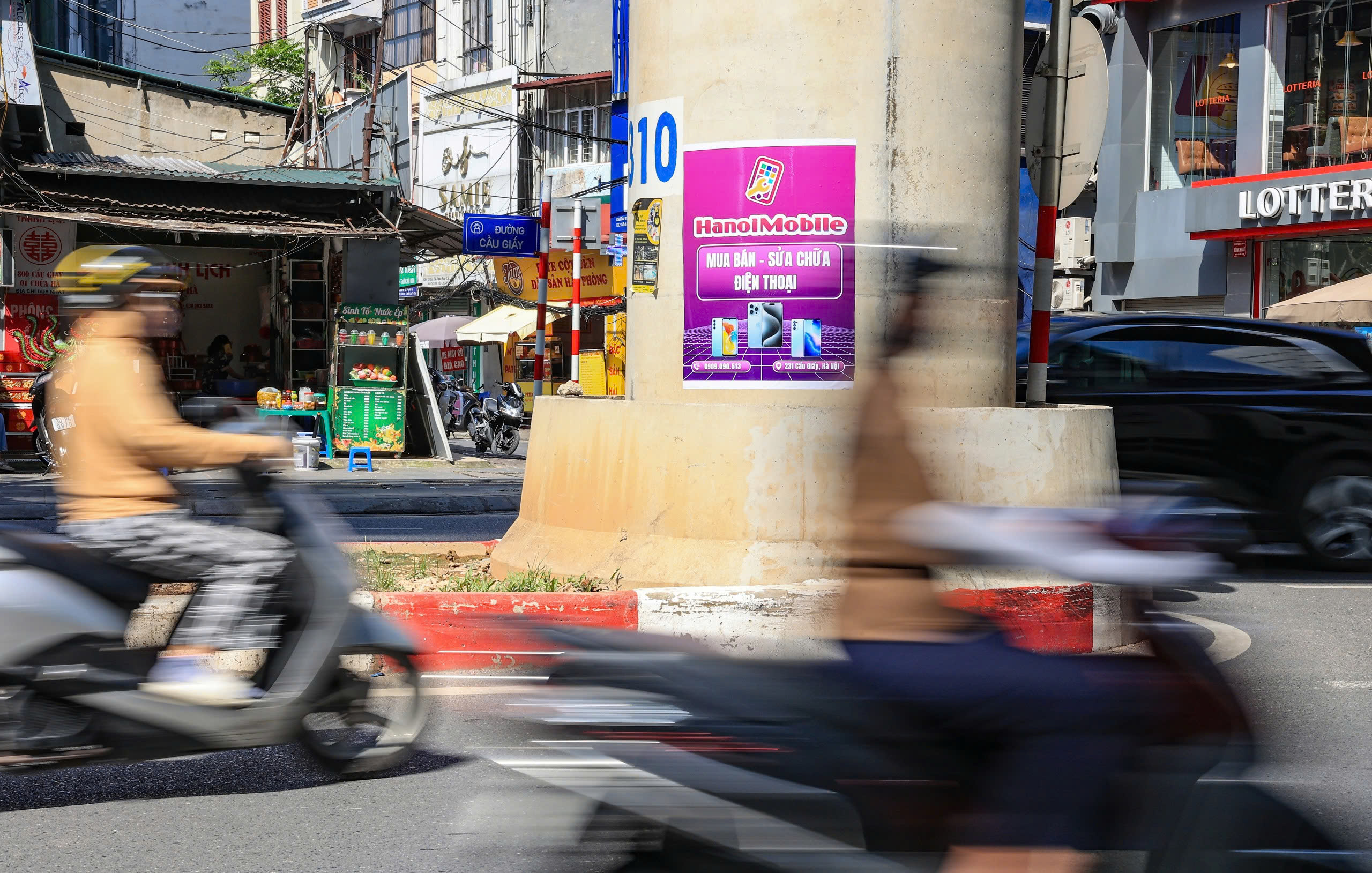 Vẽ bậy, quảng cáo tràn lan dọc tuyến đường sắt đô thị- Ảnh 8.