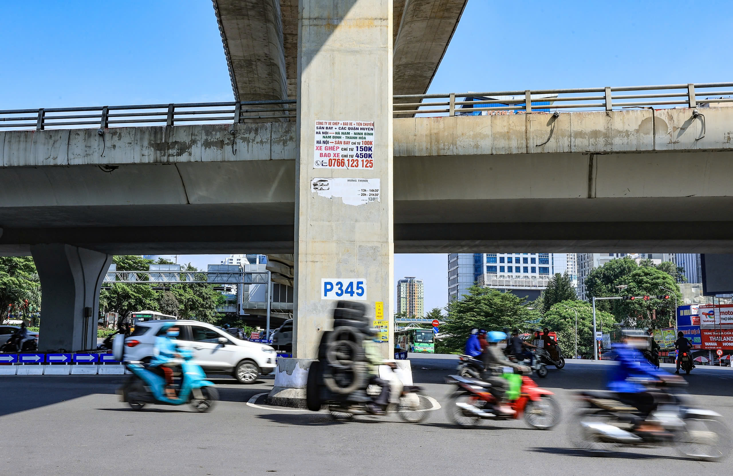 Vẽ bậy, quảng cáo tràn lan dọc tuyến đường sắt đô thị- Ảnh 9.