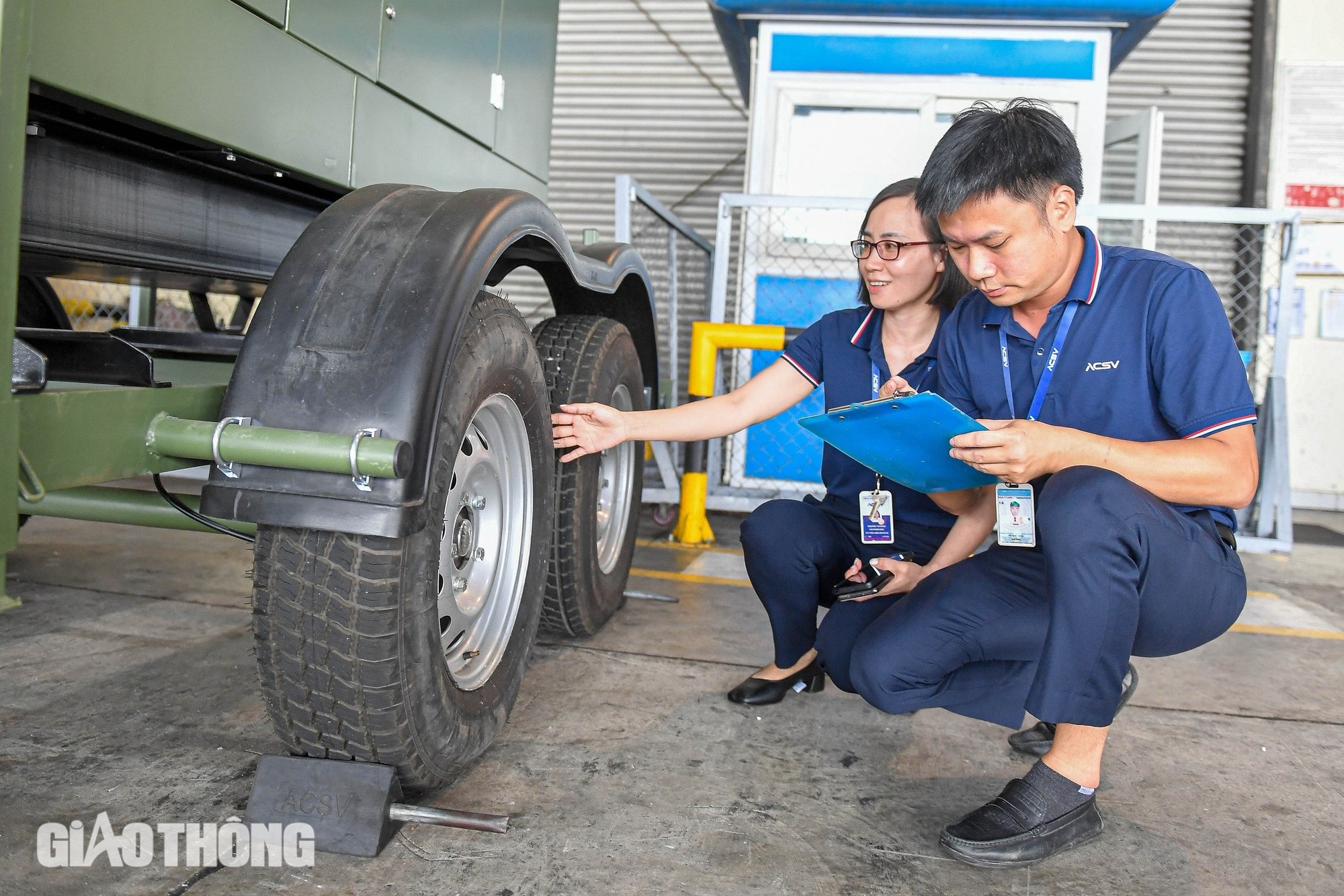 Lô hàng viện trợ đặc biệt của Nga từ Nội Bài lên đường tới Lào Cai- Ảnh 4.