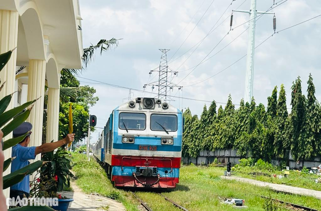 Cận cảnh ga Bình Triệu "treo" hơn 20 năm đang điều chỉnh thành ga metro- Ảnh 13.