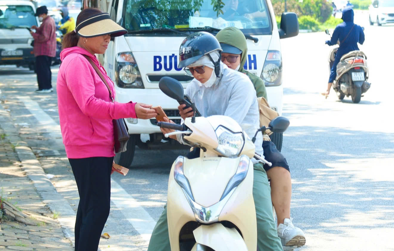 Vé xem tuyển Việt Nam gặp Nga và Thái Lan kém nhiệt- Ảnh 3.