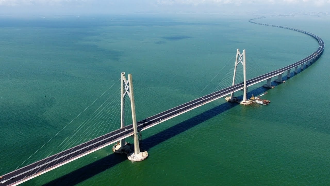 Hong-Kong-Zhuhai-Macau-Bridge.jpg