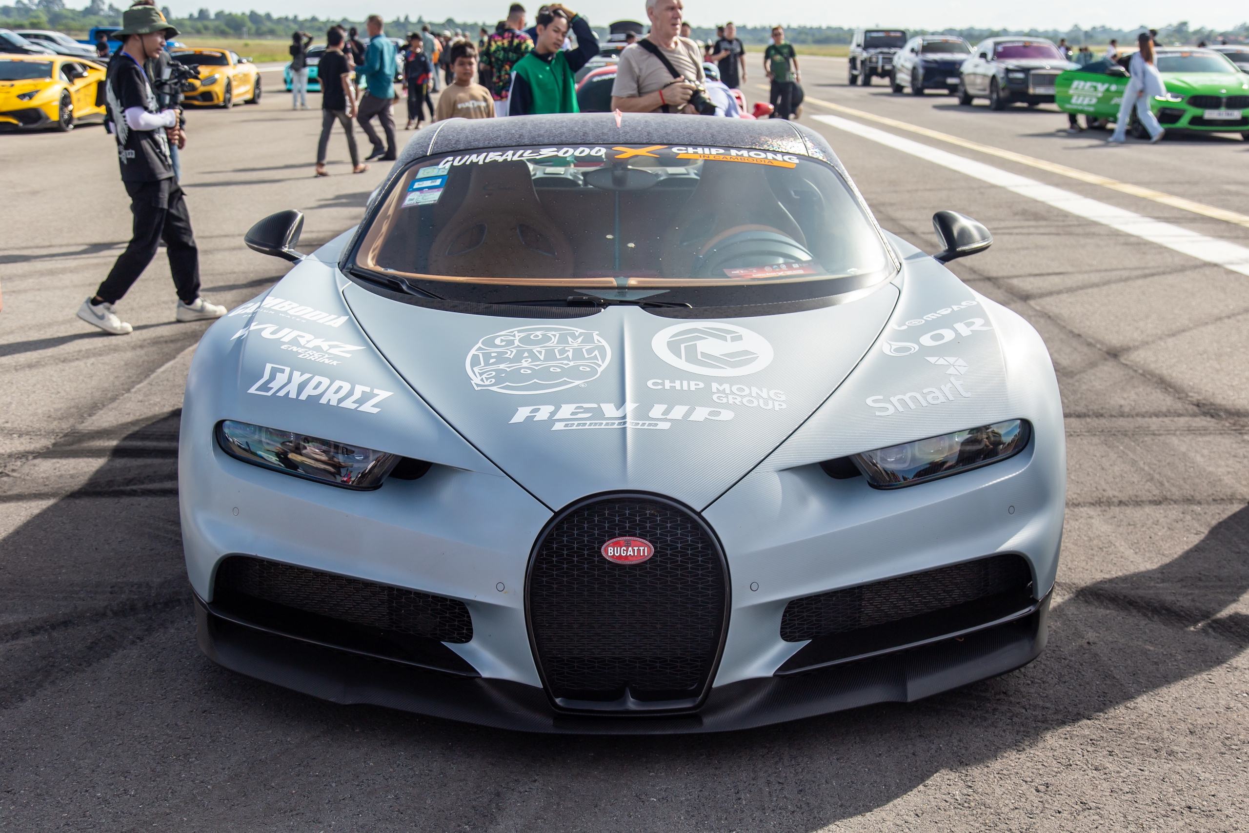 Bộ đôi Bugatti Chiron của đại gia Campuchia sẽ đến Việt Nam trong hành trình Gumball 3000- Ảnh 7.