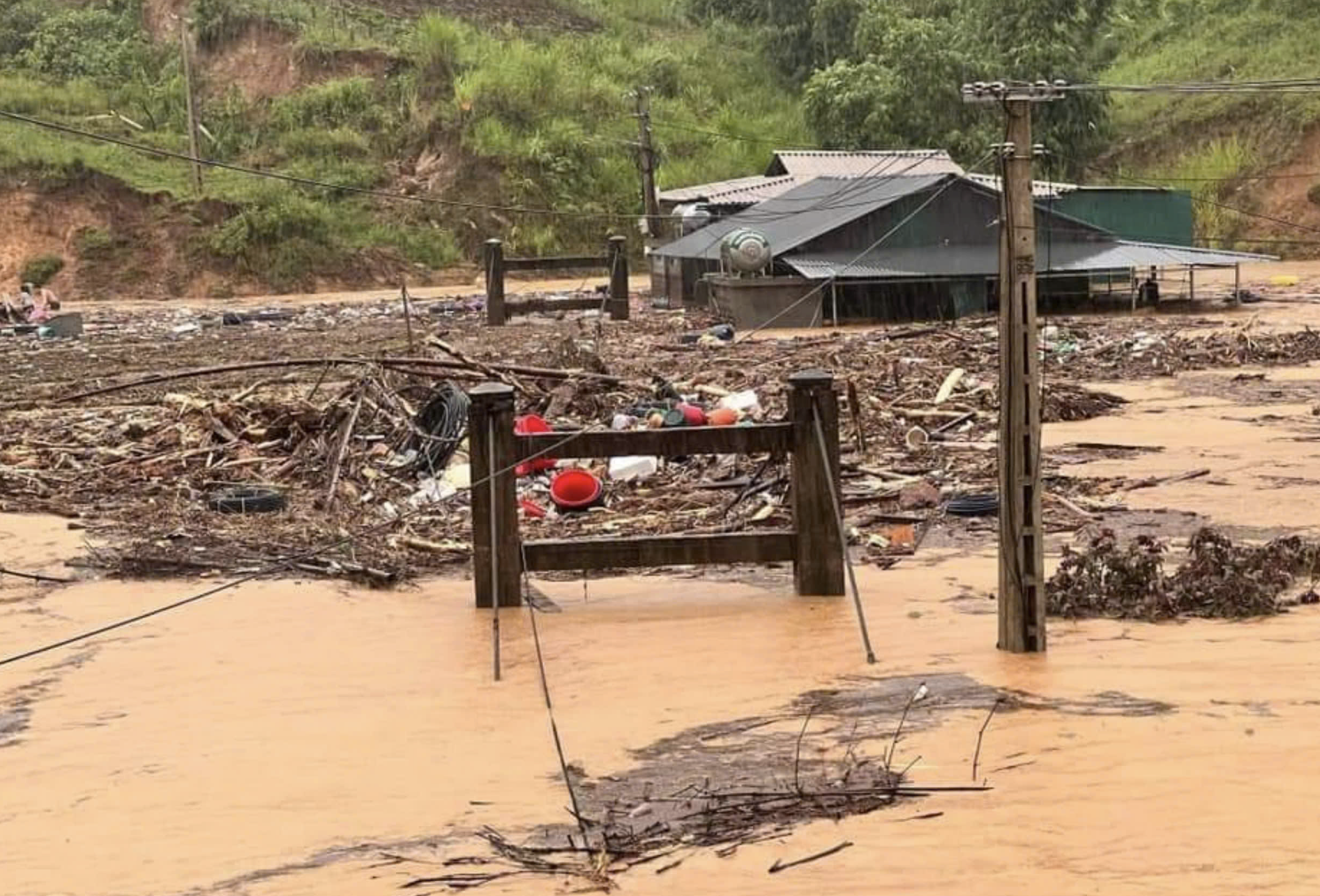 Yên Bái: Cảnh báo lũ sông Thao trên mức báo động- Ảnh 1.