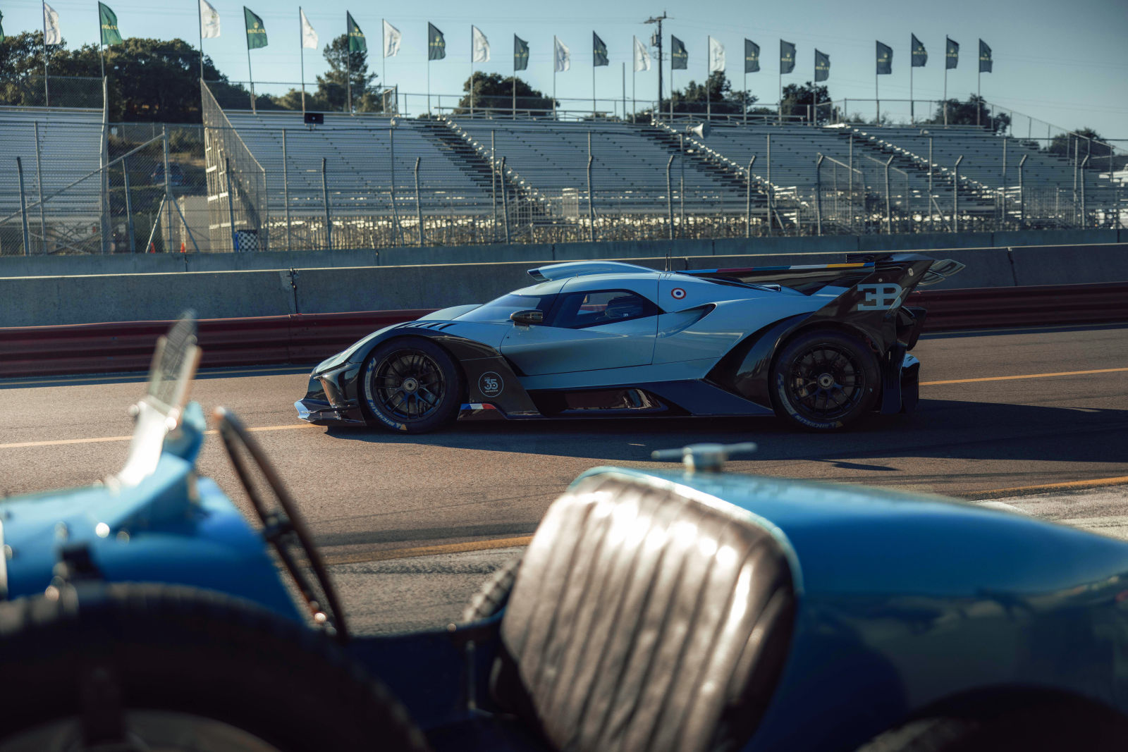 Bugatti Bolide chinh phục đường đua Laguna Seca để tri ân huyền thoại Type 35- Ảnh 3. Bugatti Bolide chinh phục đường đua Laguna Seca để tri ân huyền thoại Type 35- Ảnh 3.