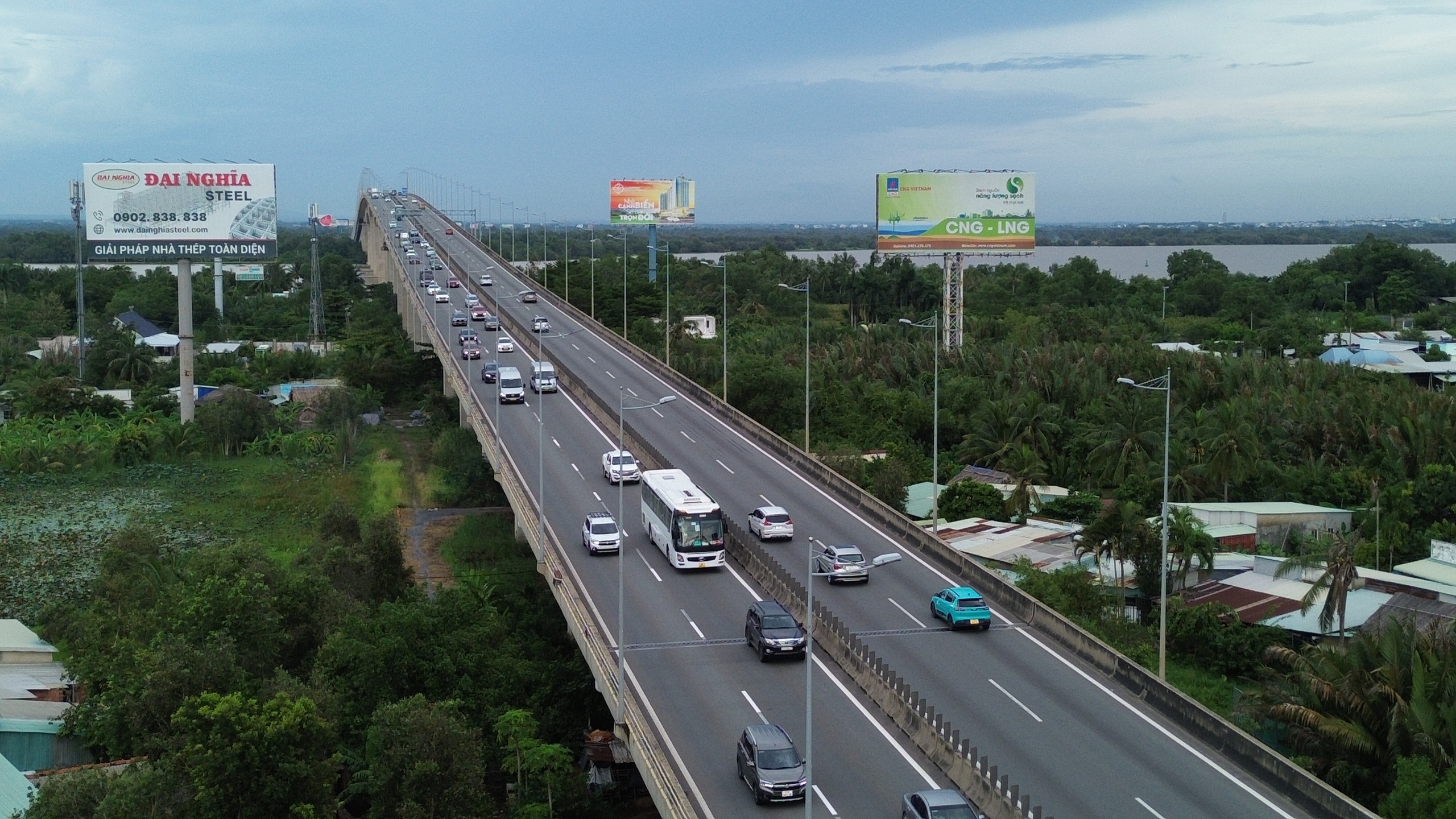 Sửa chữa khe co giãn cầu Long Thành đang vượt tiến độ- Ảnh 3. Sửa chữa khe co giãn cầu Long Thành đang vượt tiến độ- Ảnh 3.
