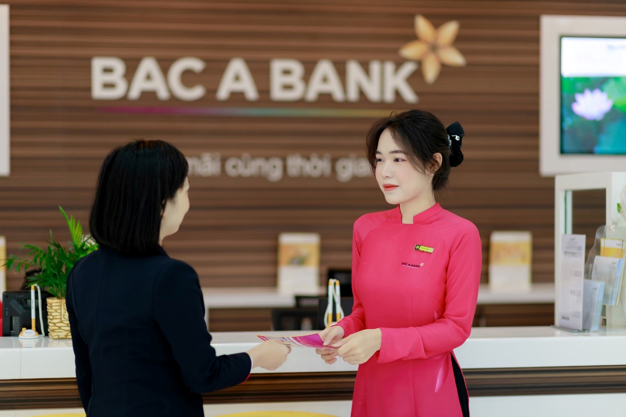 BAC A Bank ưu đãi tỷ giá cho khách hàng mua ngoại tệ và chuyển tiền quốc tế- Ảnh 2. BAC A Bank ưu đãi tỷ giá cho khách hàng mua ngoại tệ và chuyển tiền quốc tế- Ảnh 2.