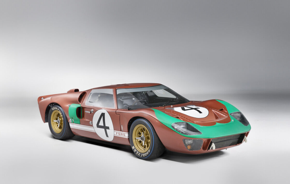 Xế cổ Ford GT40 Mk II lên sàn, giá từ 11 triệu USD- Ảnh 1.