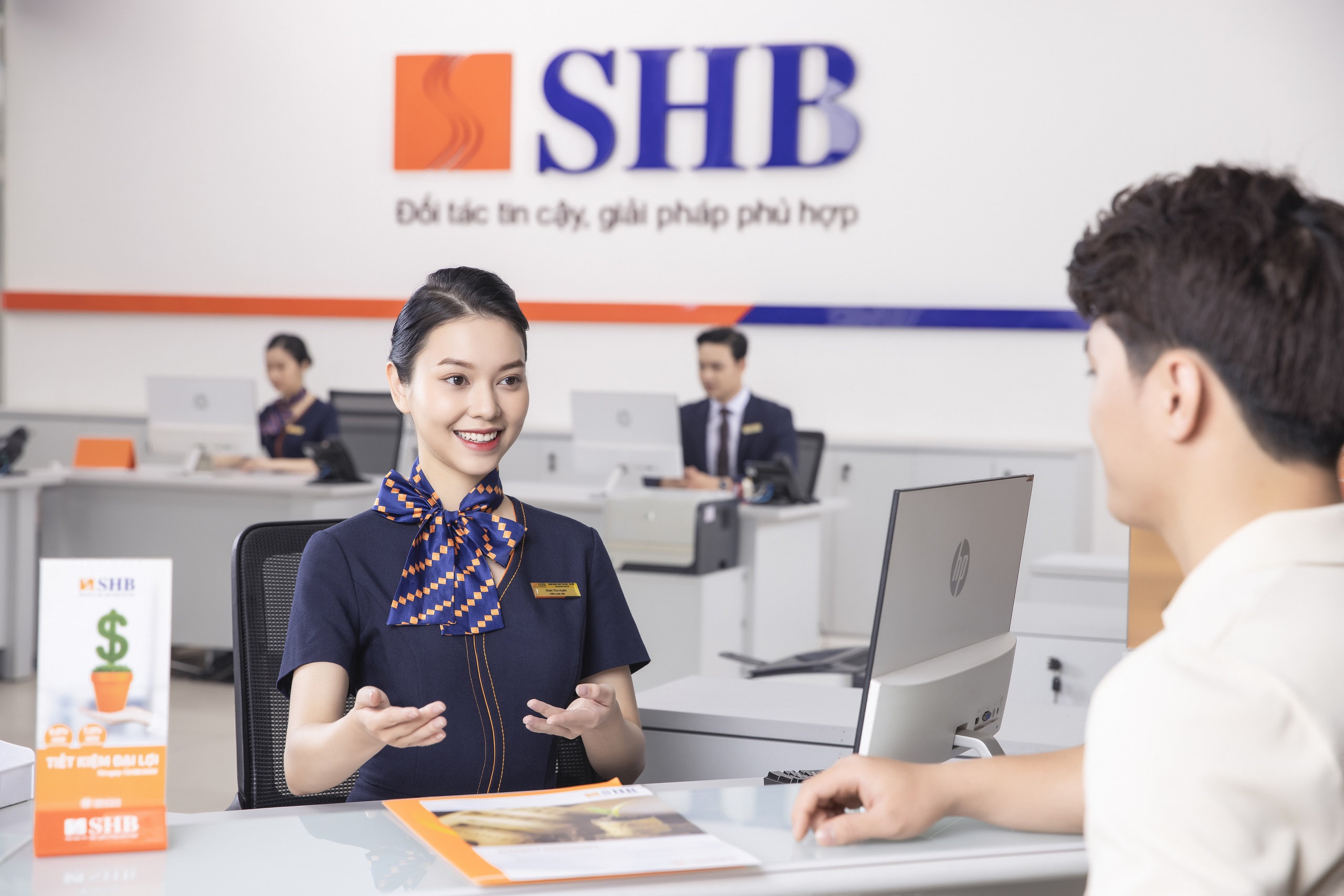 SHB đồng hành cùng ngành y tế, giáo dục chuyển đổi số toàn diện- Ảnh 1.