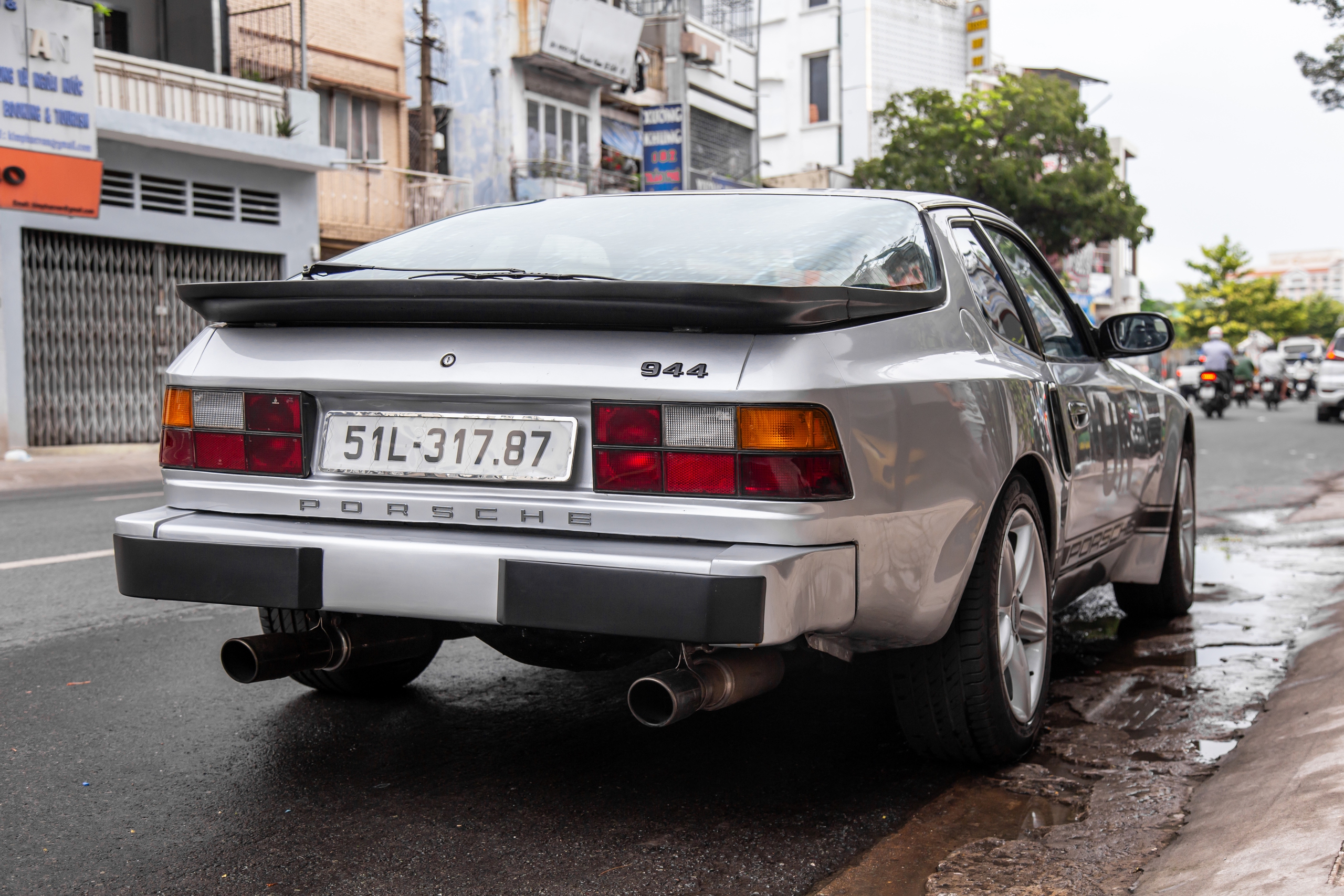 'Xế độc' Porsche 944 của ông Đặng Lê Nguyên Vũ- Ảnh 4.