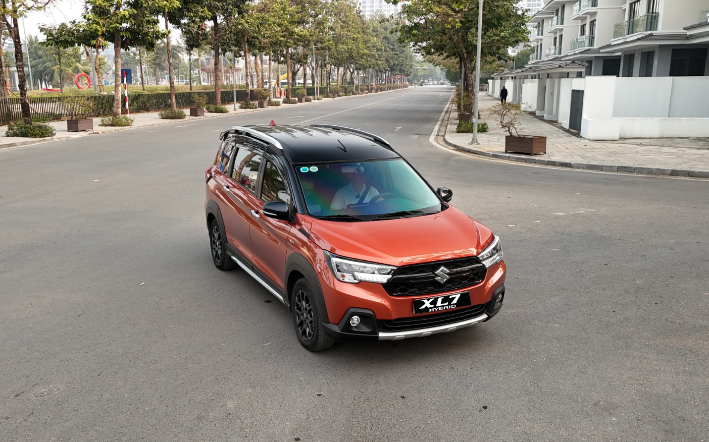 Bán xe 5 chỗ mua Suzuki XL7 Hybrid: Quyết định đúng đắn của nam công chức trẻ- Ảnh 2.