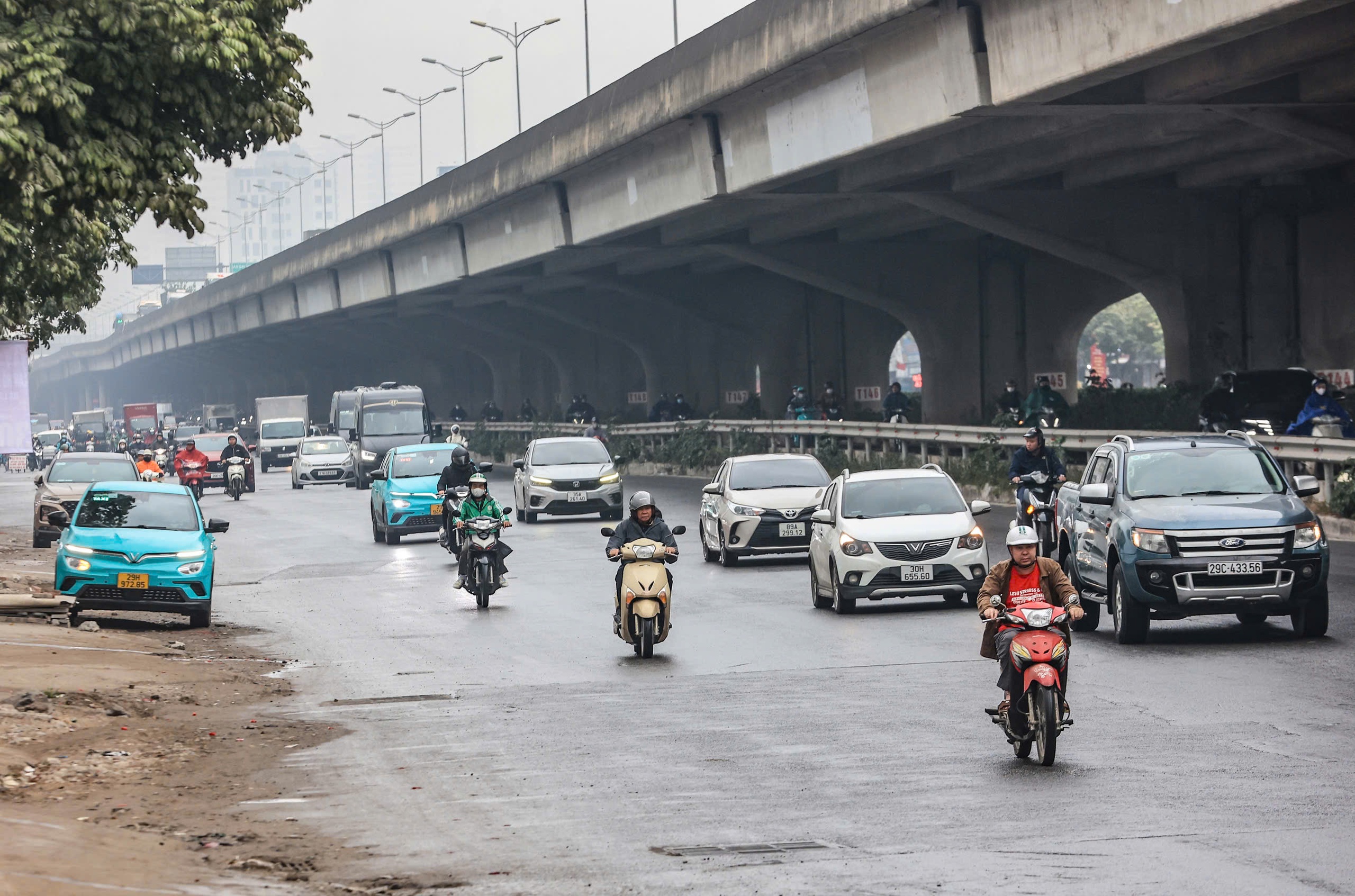 Hà Nội: Giao thông giảm nhiệt ngày đầu nghỉ tết Nguyên đán Ất Tỵ- Ảnh 15.