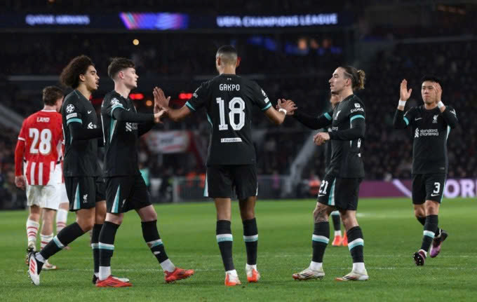 Champions League: Liverpool thua sốc trên sân PSV - Ảnh 1.