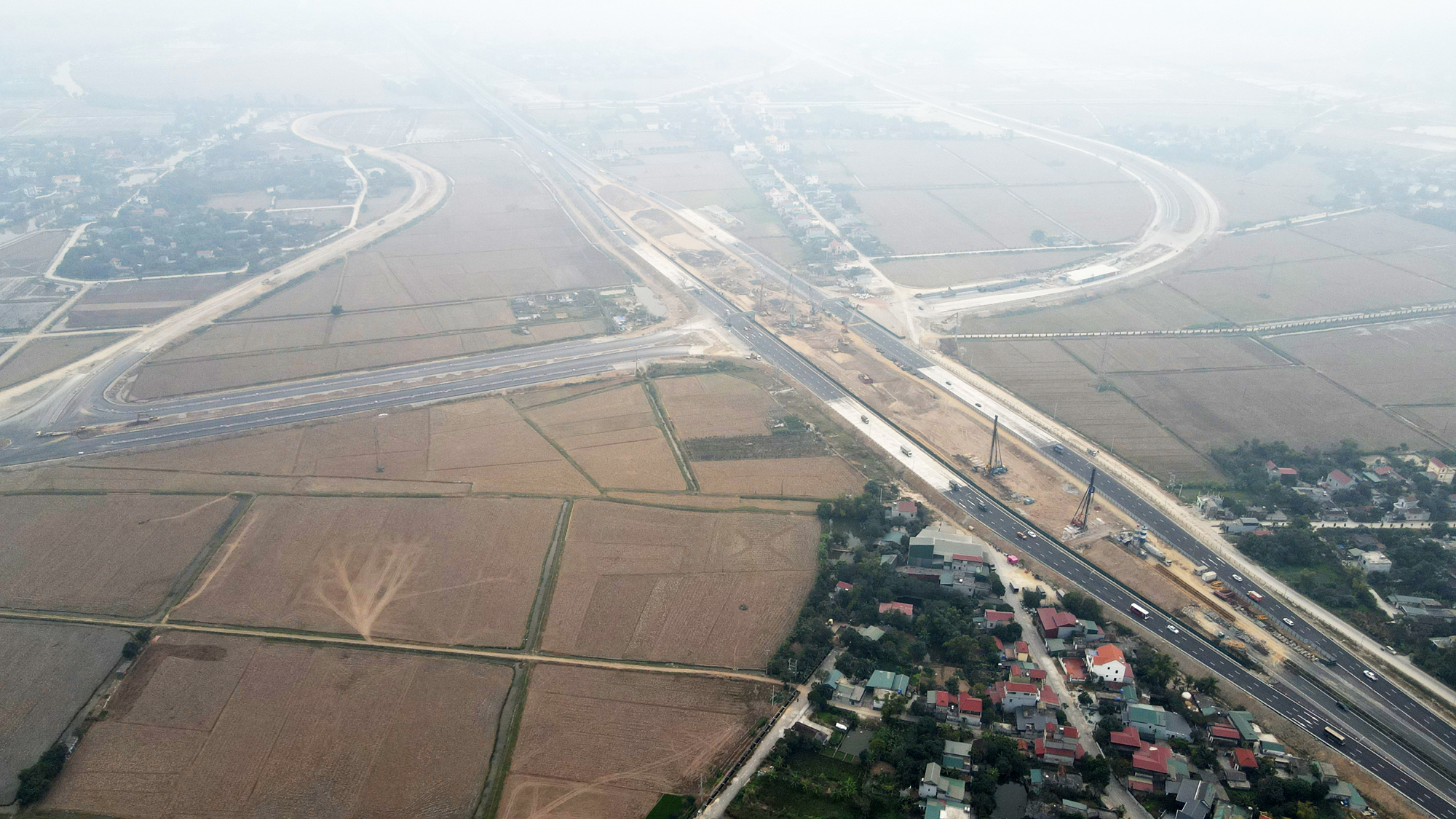 Nỗ lực thông tuyến hành lang Đông Tây 3.600 tỷ ở Hà Nam trước tết Nguyên đán- Ảnh 9.