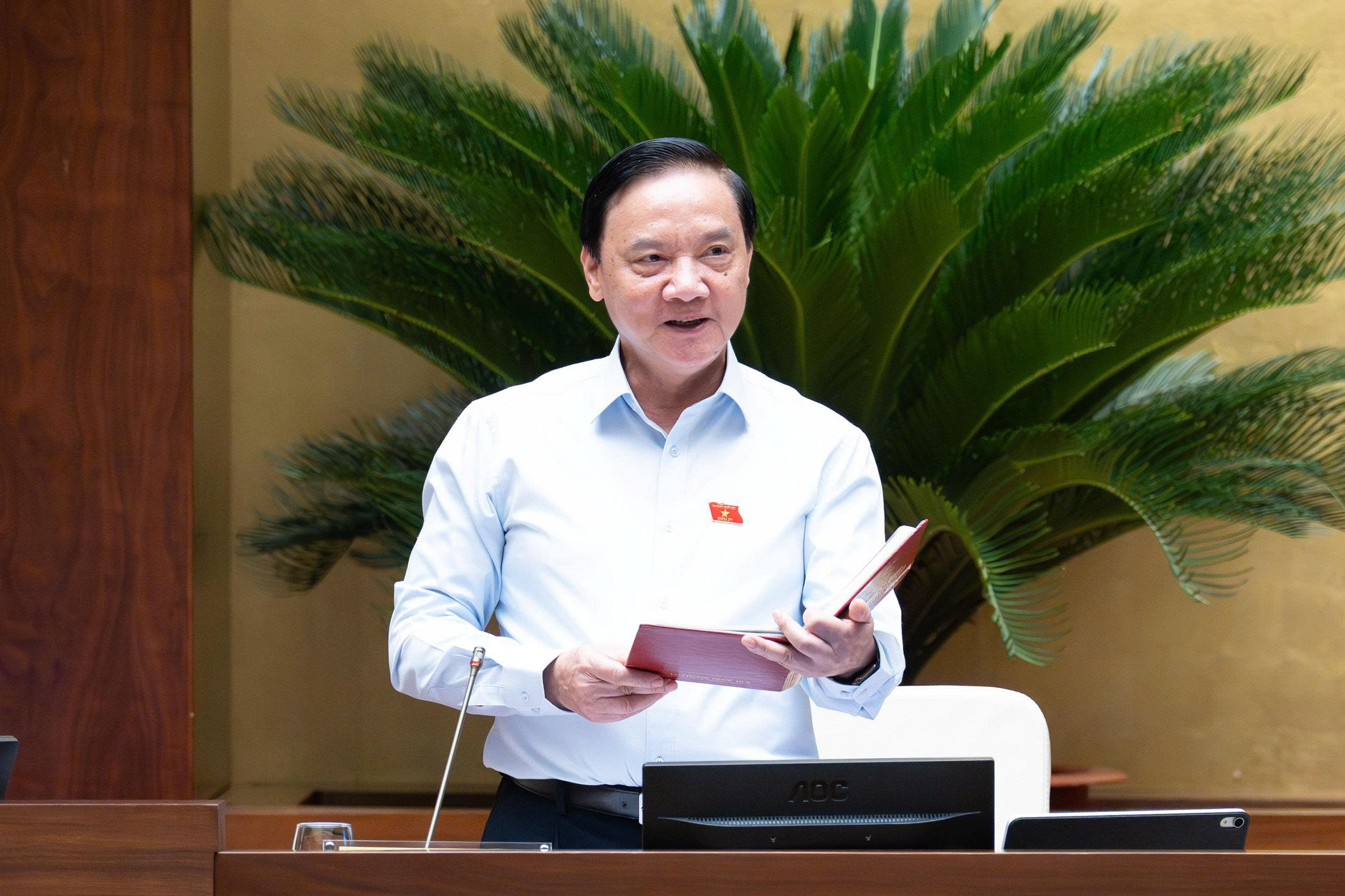 Tạo điều kiện thuận lợi cho các thành phần kinh tế đầu tư, khai thác cảng hàng không- Ảnh 1.